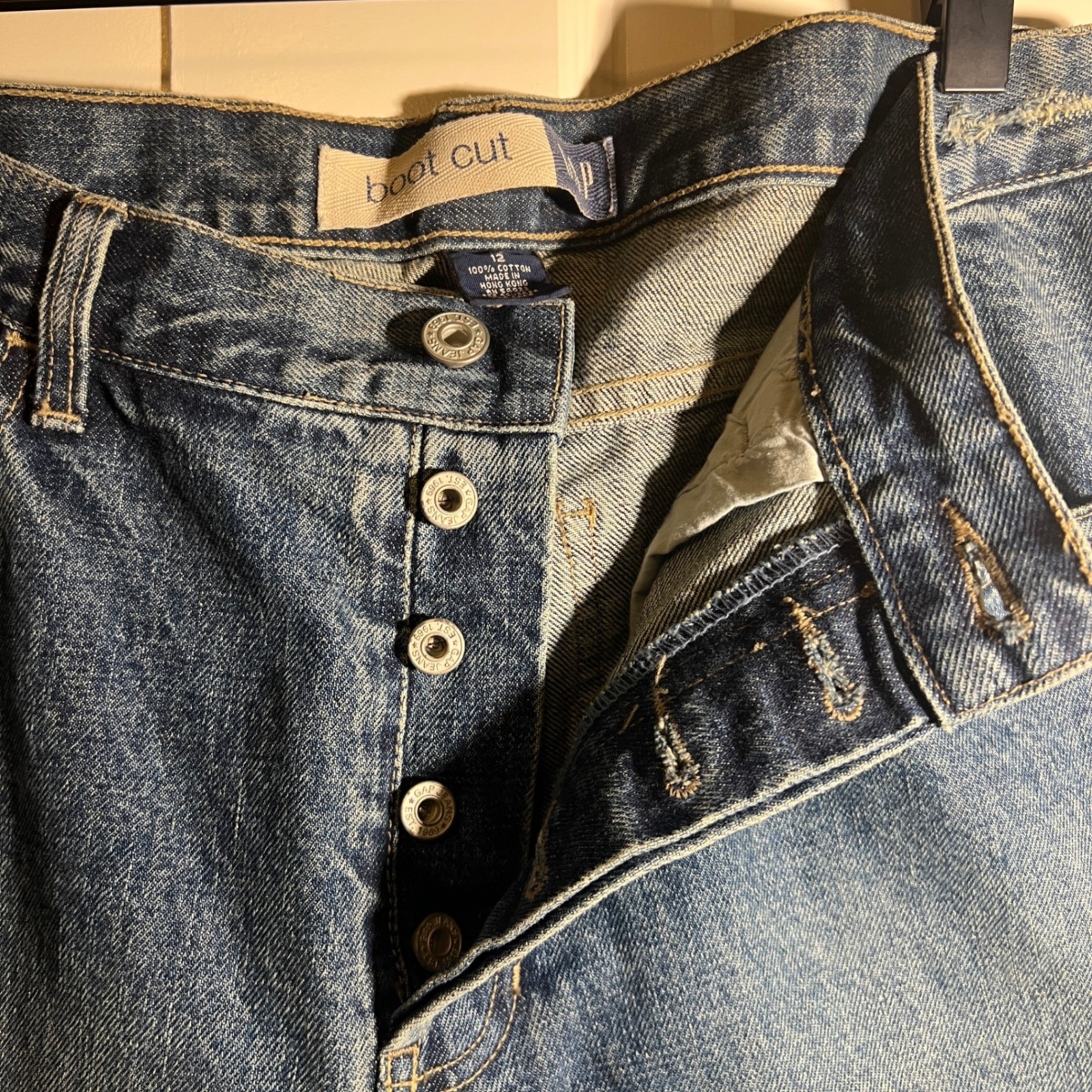 Gap Vintage 1999 Bootcut Jeans in Medium Wash, Floral Embroidered, 90s Y2K, NWT