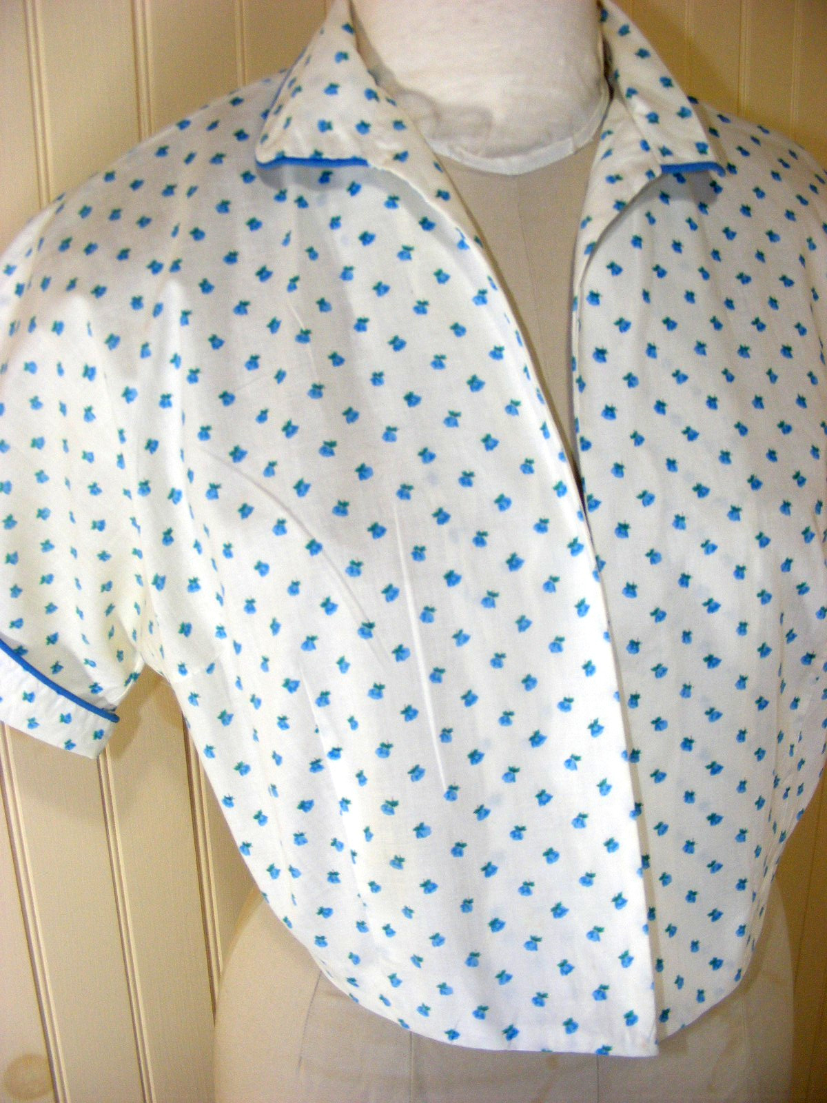1950s BOLERO JACKET GLORIA SWANSON BY FOREVER YOUNG COTTON DRESS COVER BLUE ROSE