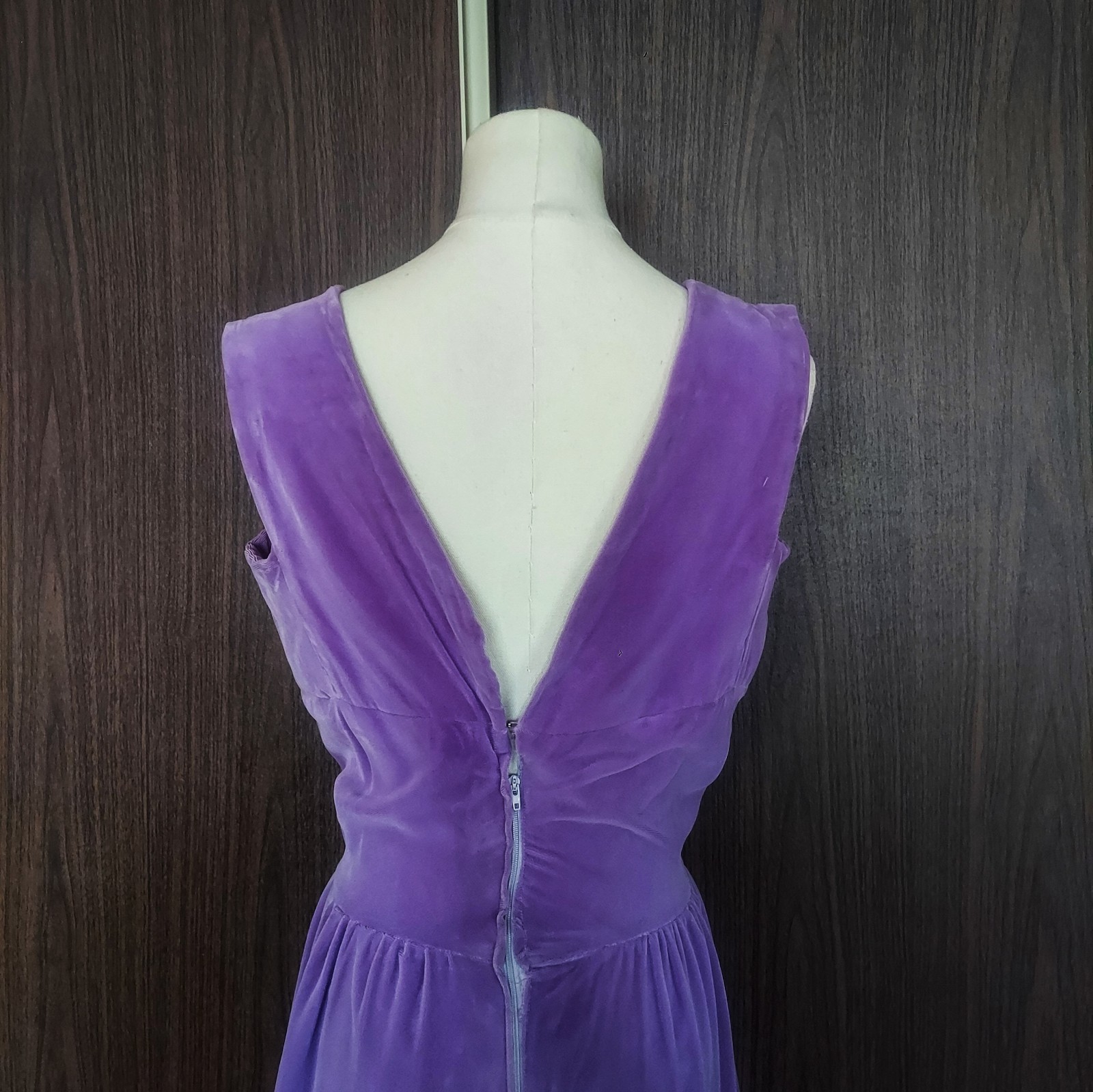 Vintage 1960s lavender velvet cocktail Marilyn Monroe Bombshell Pinup dress