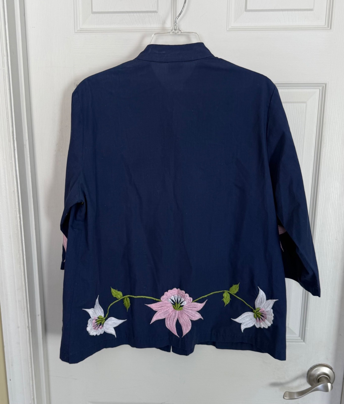 Caro of Honolulu Vintage 70s Floral embroidered Blue Button Down Floral 12