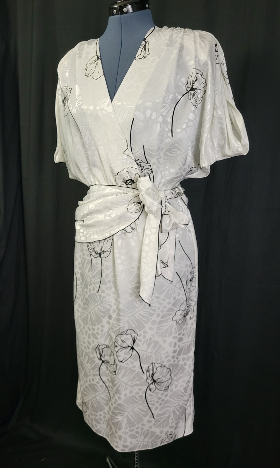 Vintage Hal Ferman White Print on White Blouson Dress w Black Accents Size M/L?