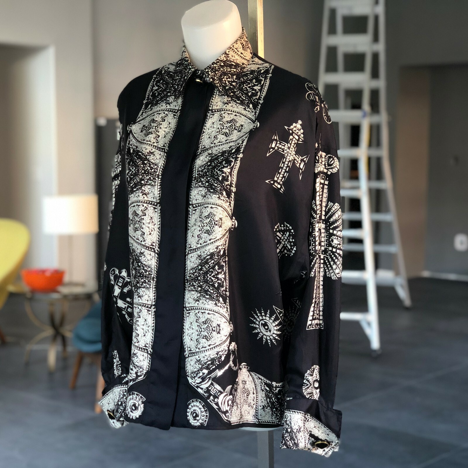 GIANNI VERSACE silk shirt w/ french cuffs Le Croci print size 42 F/W 1991/92