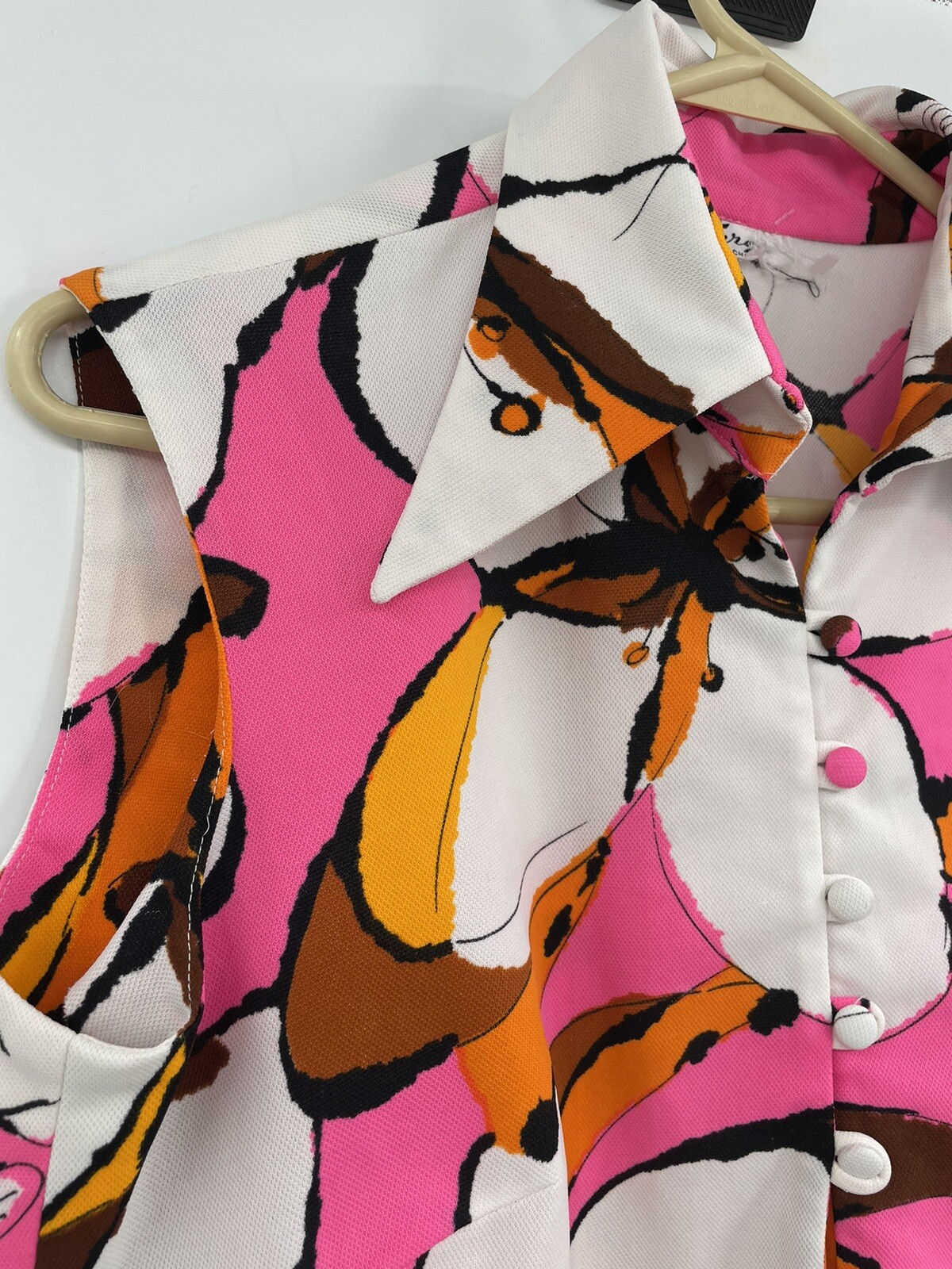 Vintage Terry of Chicago Women’s 1960-70 Mod Floral Sleeveless Tunic Top