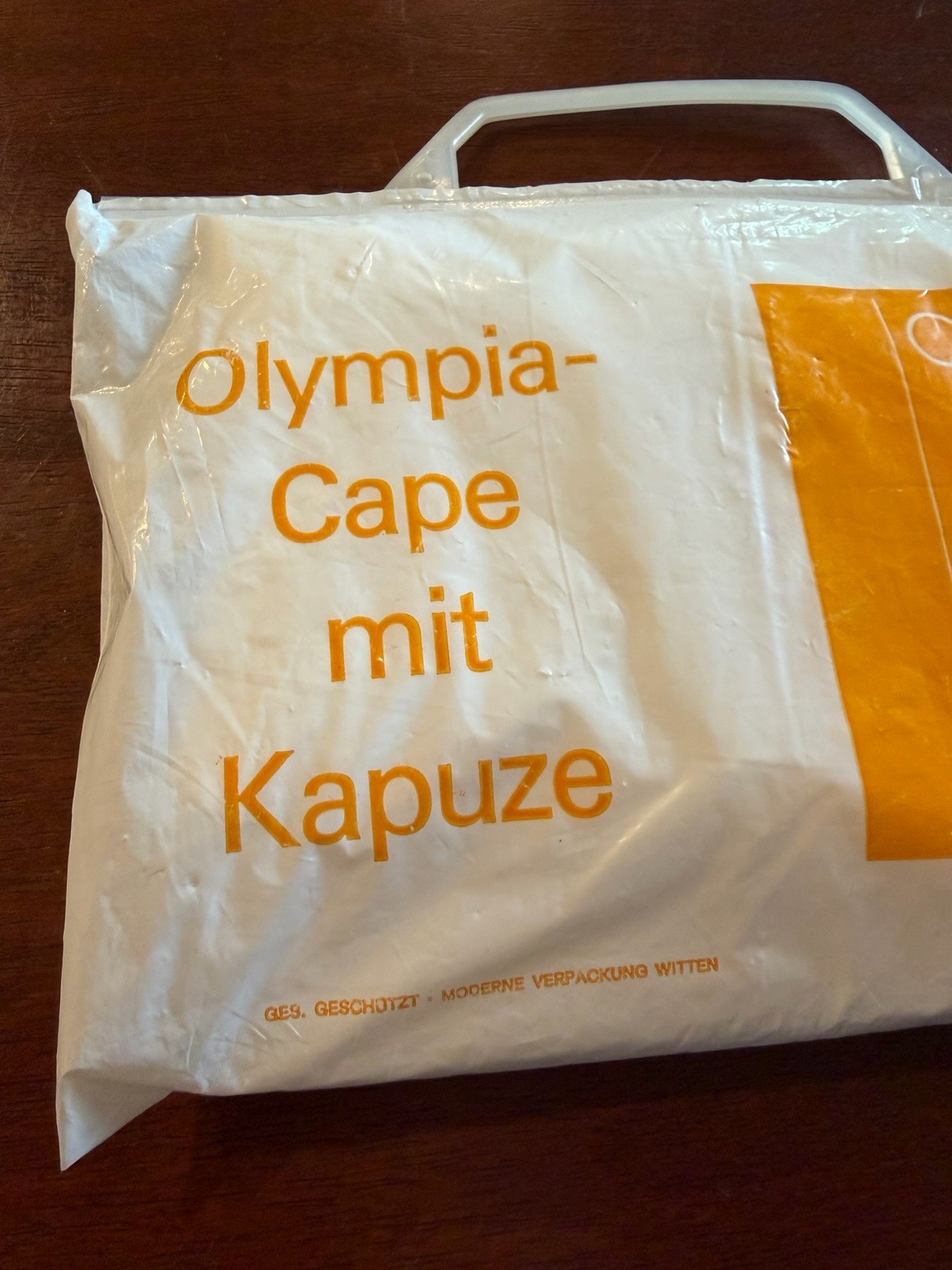 Authentic Vtg 1972 Munich Olympics Rain Cape Poncho Uniform West Germany NEW