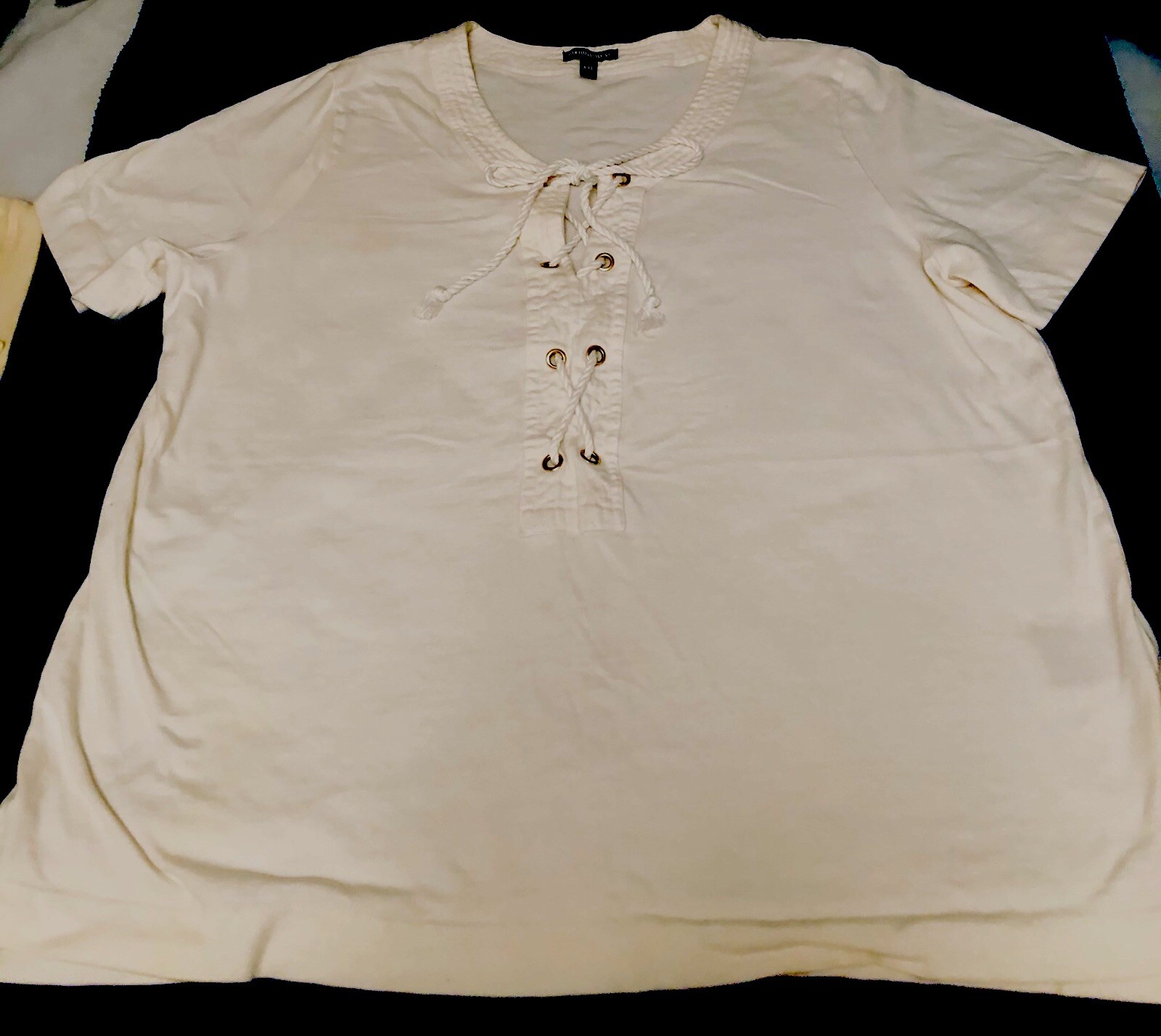 Womens Size XXL Short Sleeve White Cotton 26 Long 23 Chest 16 Shoulders 80’s Top