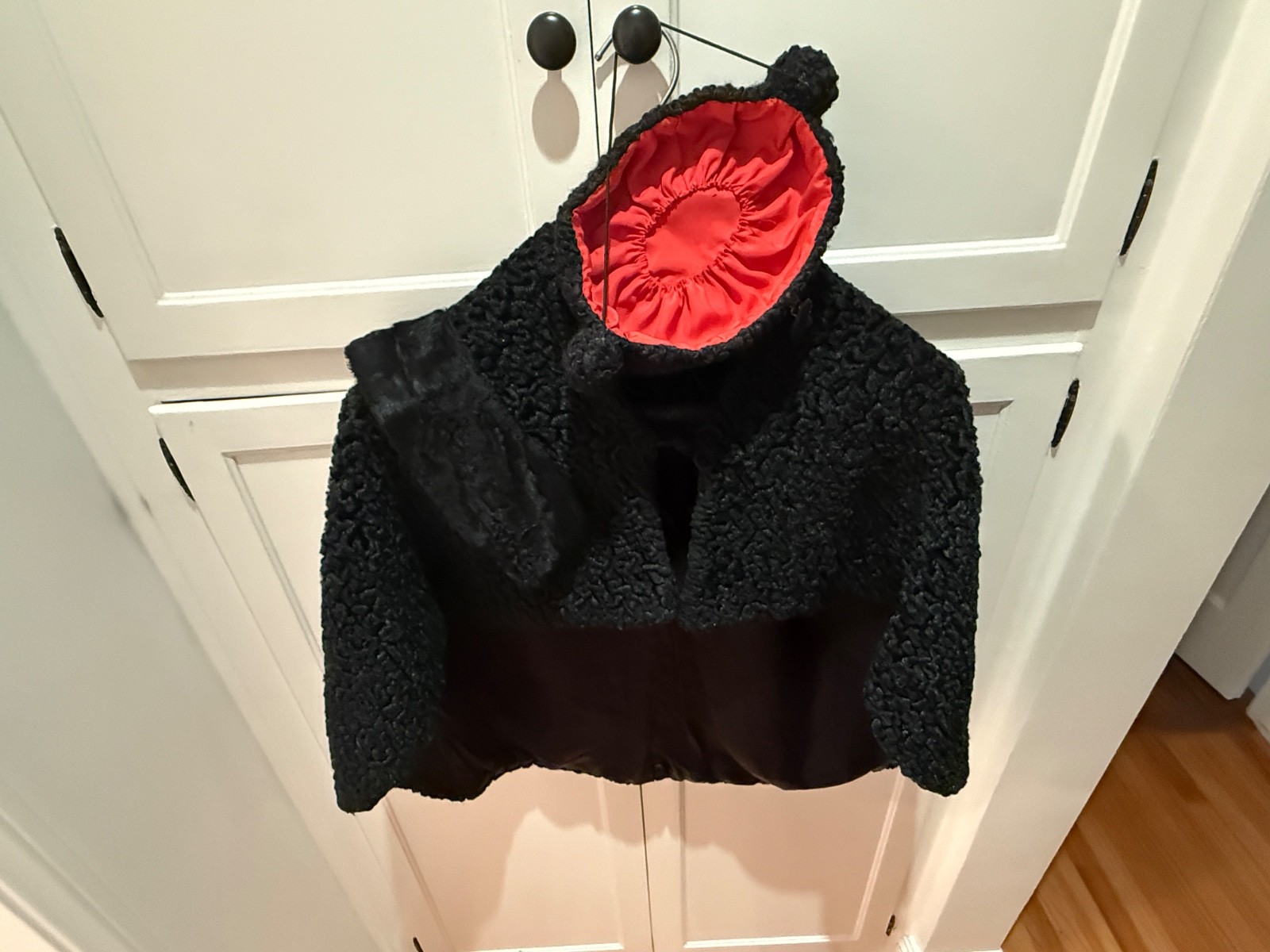 1950’s Vintage Persian Lamb Cape w/ hat