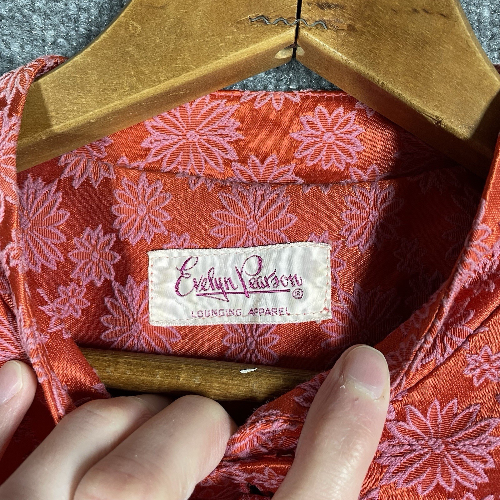 VINTAGE 60s Evelyn Pearson Lounge Suit Embroidered Silk Floral Mod Oriental