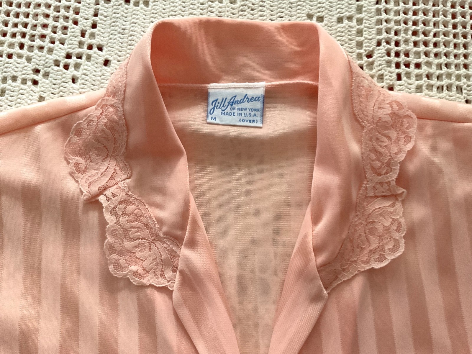 VINTAGE JILL ANDREA OF NY NYLON SZ M 2 PC SHORTIE PJ’S PEACH W/MATCHING LACE TRM