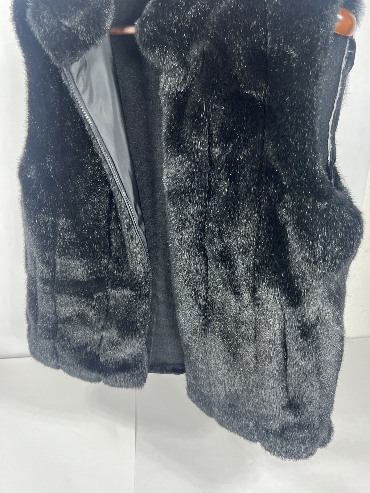 VINTAGE Classic Duffel Outdoor Faux Fur Vest Black Vtg Mob Wife