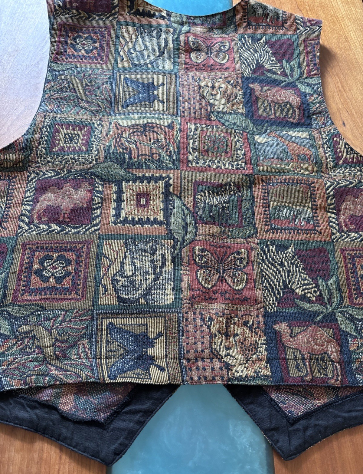 Vintage Tapestry Animal Print Pattern Boho Style Vest Women’s XL | On The Verge