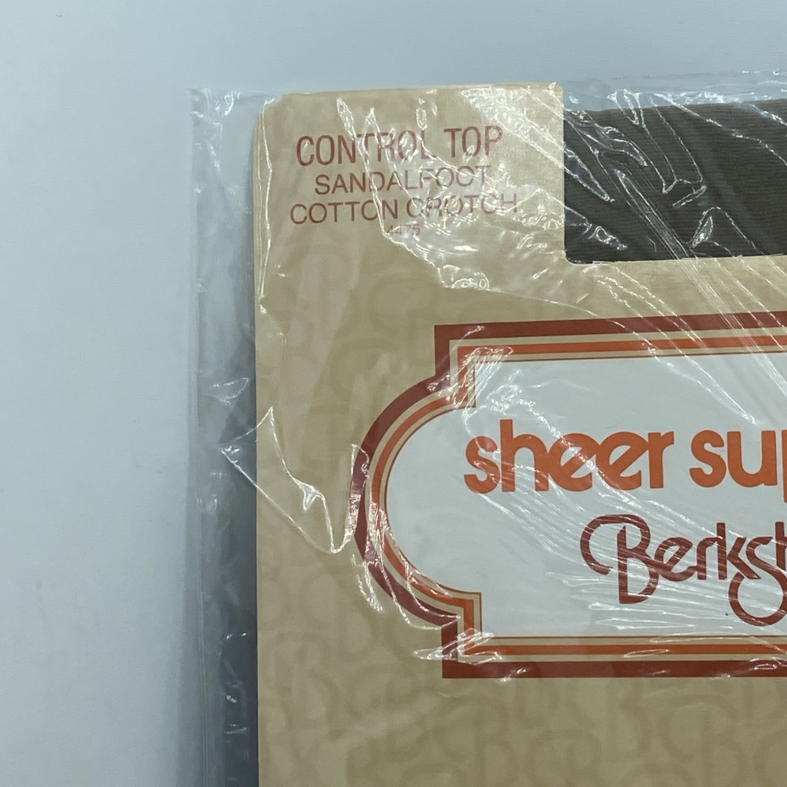 2 – VTG Nos Berkshire Sheer Support Pantyhose – Pale Taupe Average 4475 Sandal