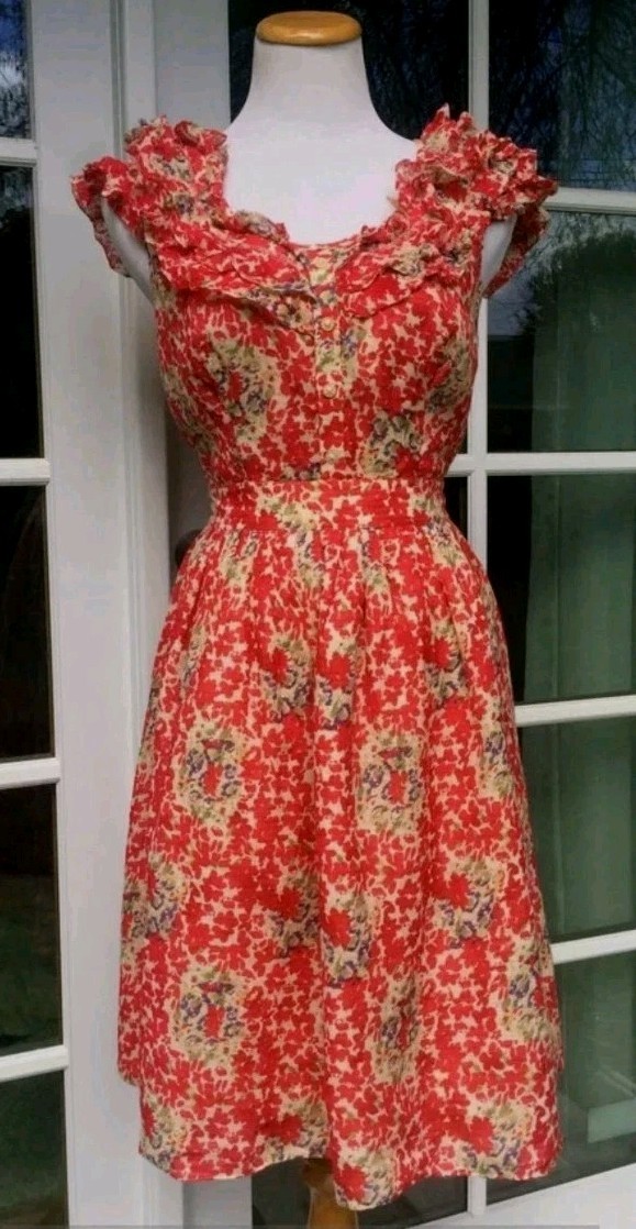 90s VTG Kay Unger Cotton + Silk Red Floral Patterened Dress w/ Frilled Collar