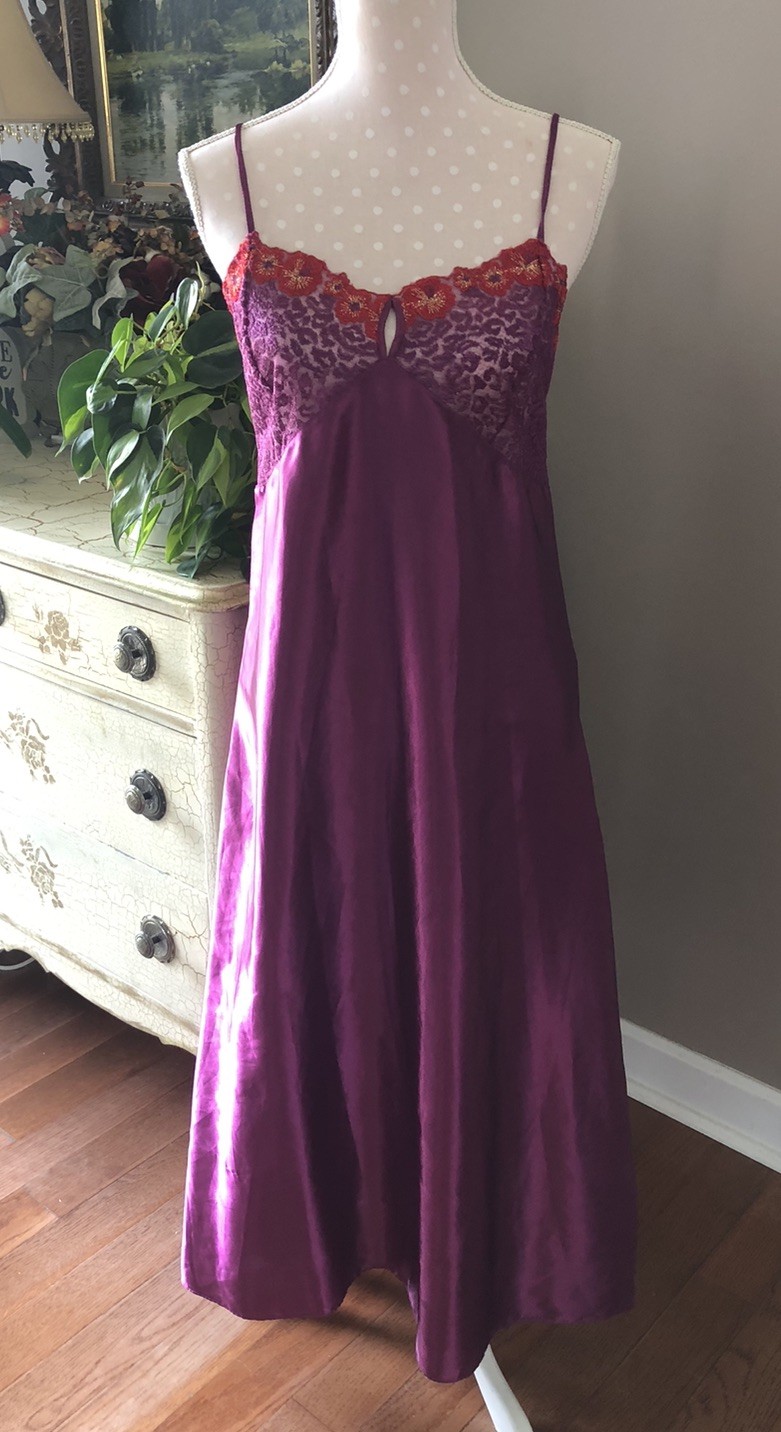 Vintage Nightgown Slip Dress Dark Purple & Multicolored Lace Women’s Medium