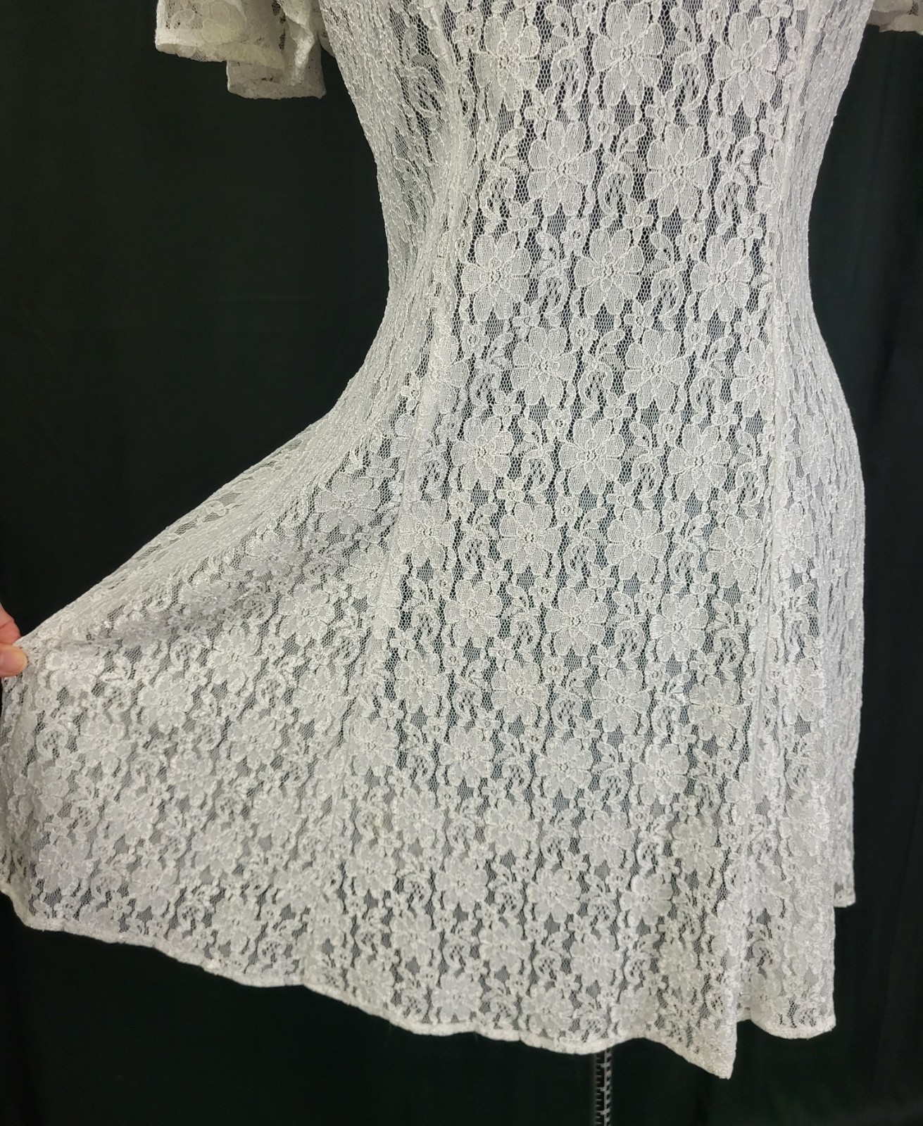 Vtg Dawn Joy Fashions White Lace Fit & Flare Dress w Flutter Sleeves Size 9/10