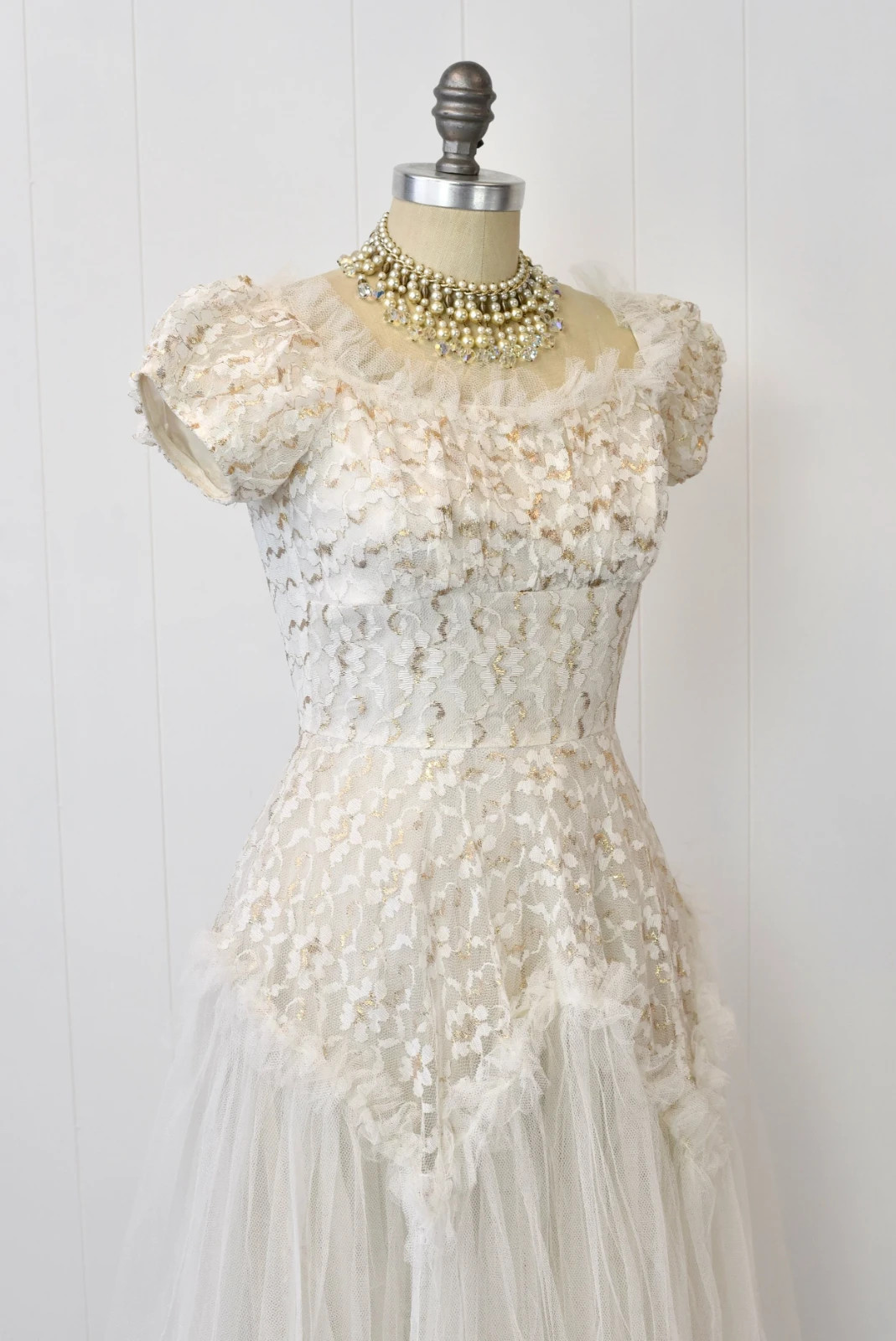 Vintage 1950s White Tulle Lace Floral Metallic Mid Century Bridal Wedding Dress