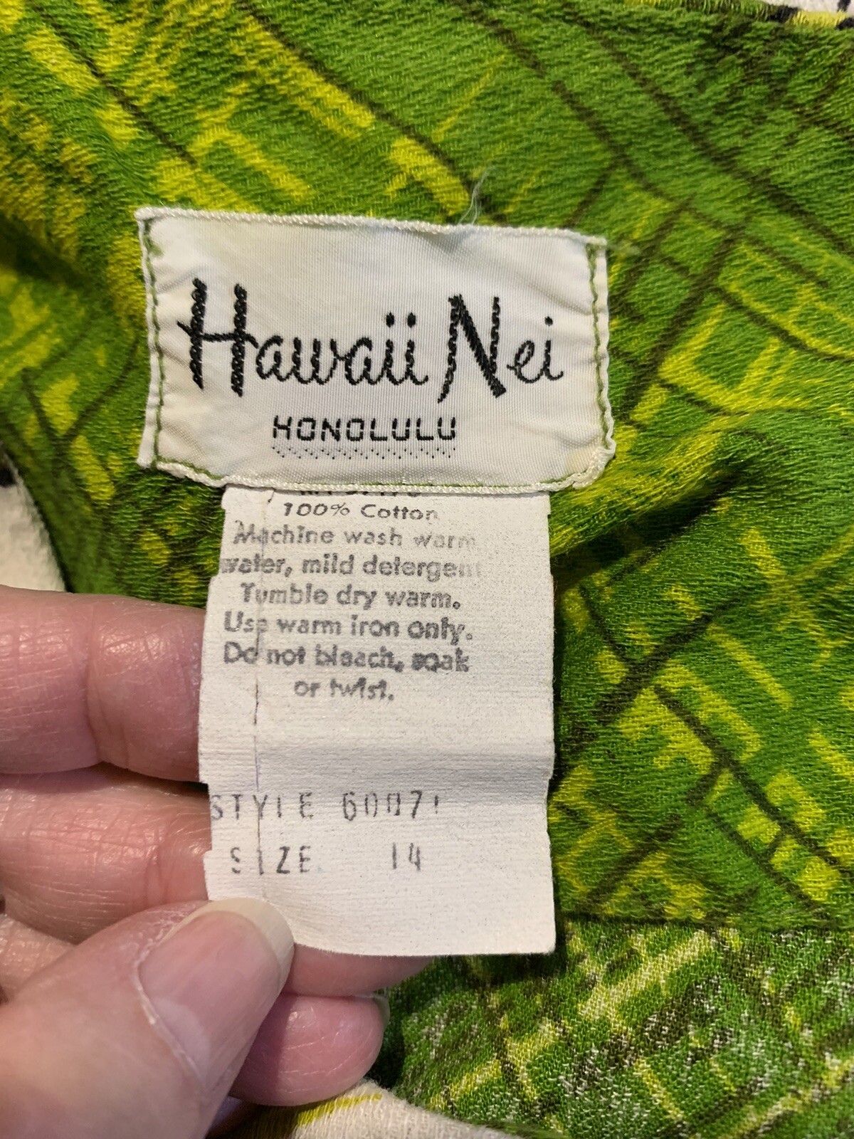 ❤️Vintage HAWAII NEI Hawaiian 70’s HONOLULU Lime Green Hibiscus Floral Dress