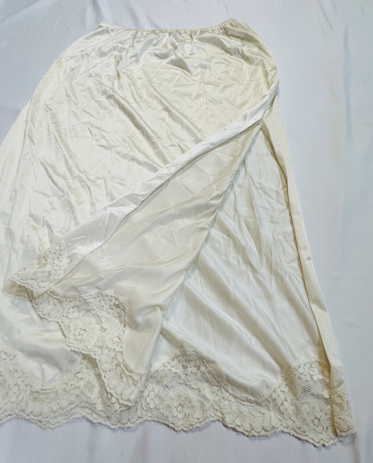 Half Slip Womens M 32 Skirt 30” L Beige Lace Slit Side Lingerie Undergarment