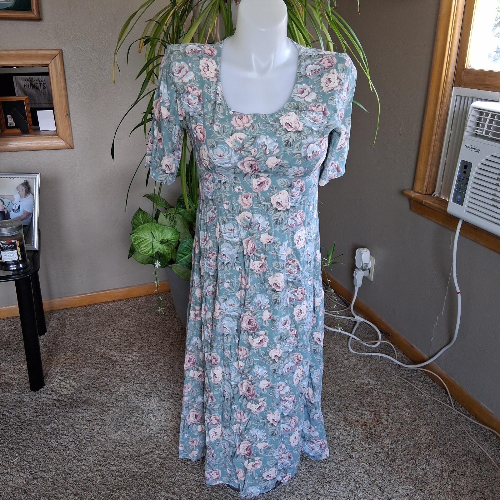 Vintage Romantic Revival Floral Midi Dress Cottagecore Prairiecore Tea Party 12
