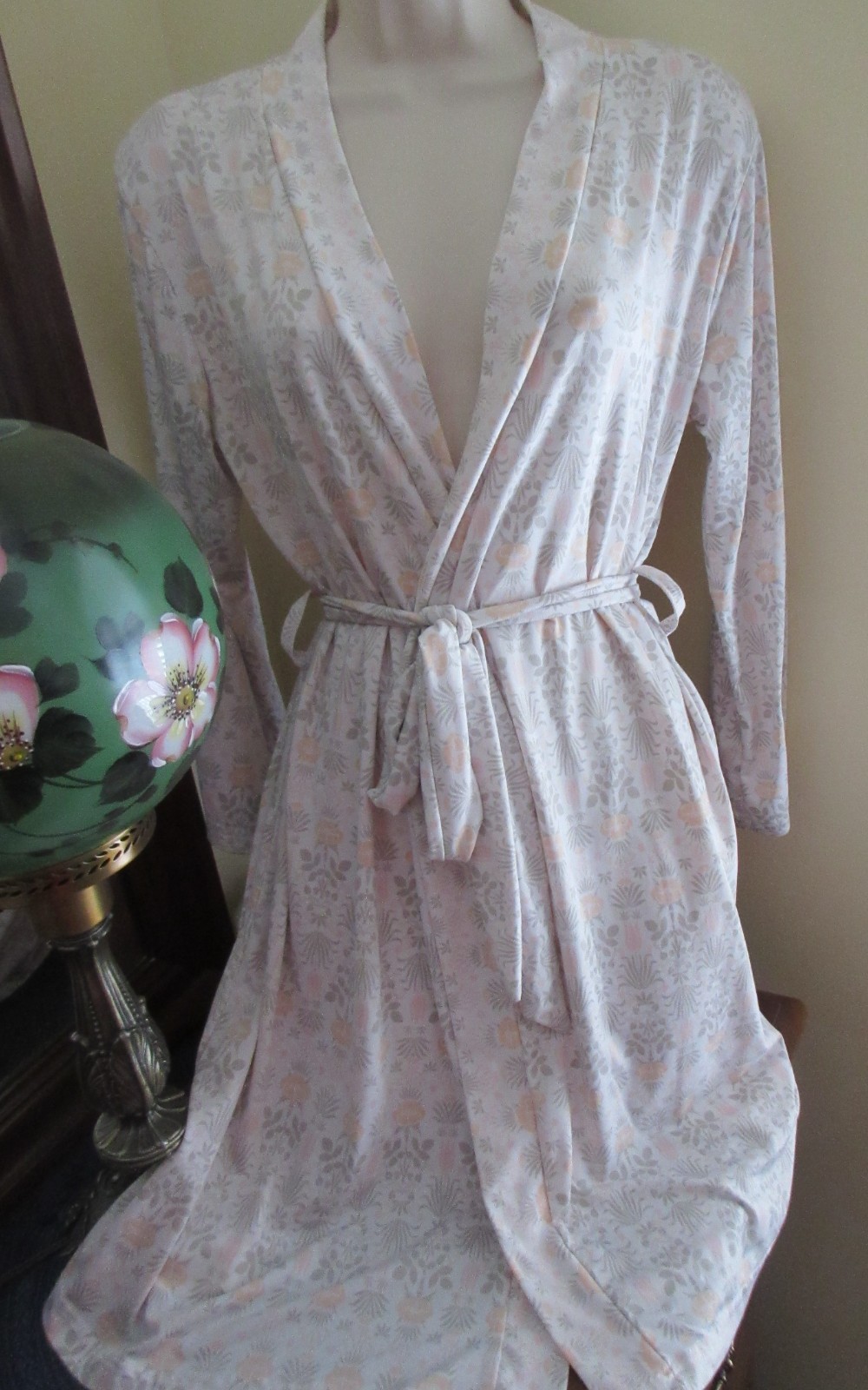 NANETTE LEPORE MELON PINK GRAY tie front ROBE slippery poly sz M