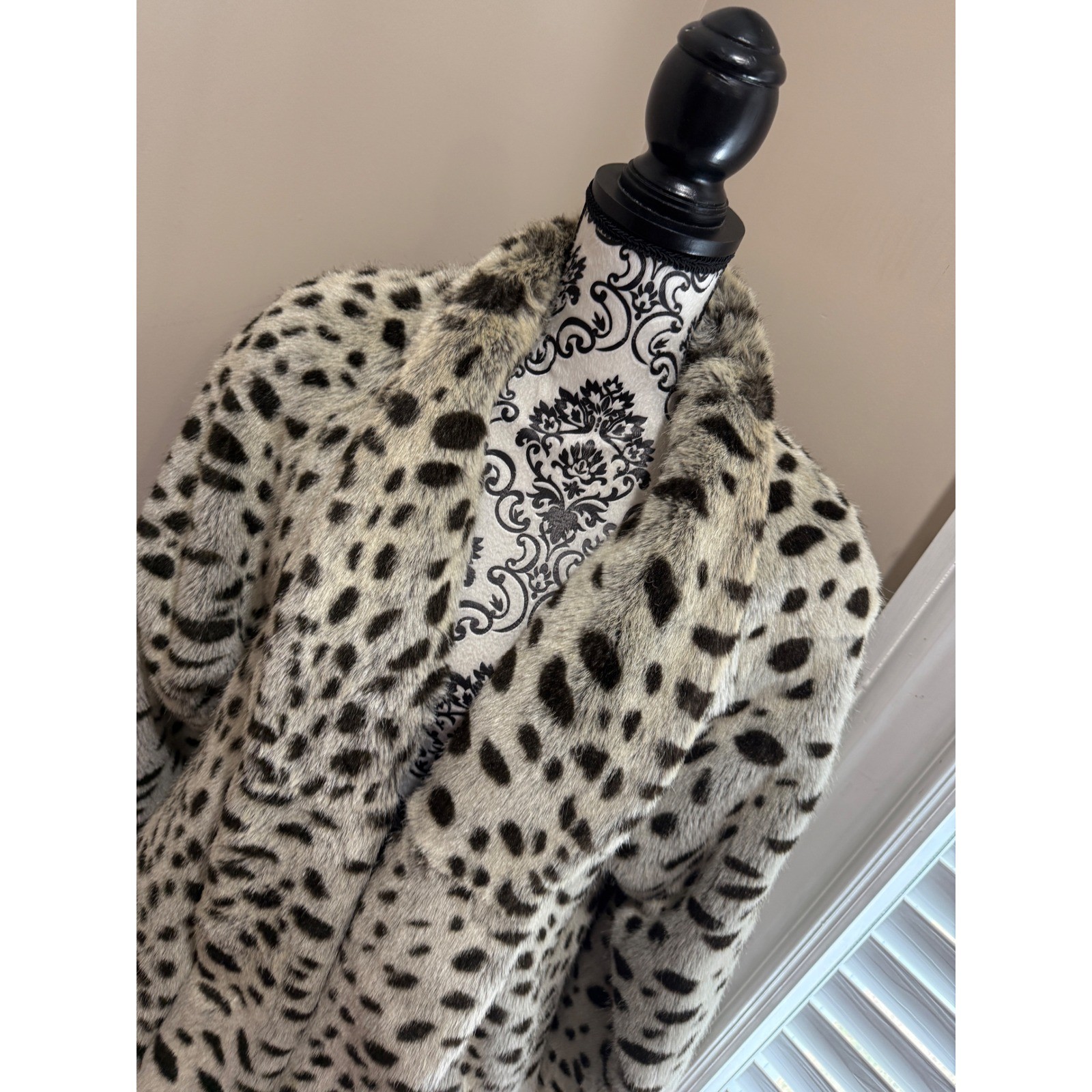 Le Nouveau Vintage Faux Fur Coat Leopard Print Shawl Collar Jacket Made in USA S