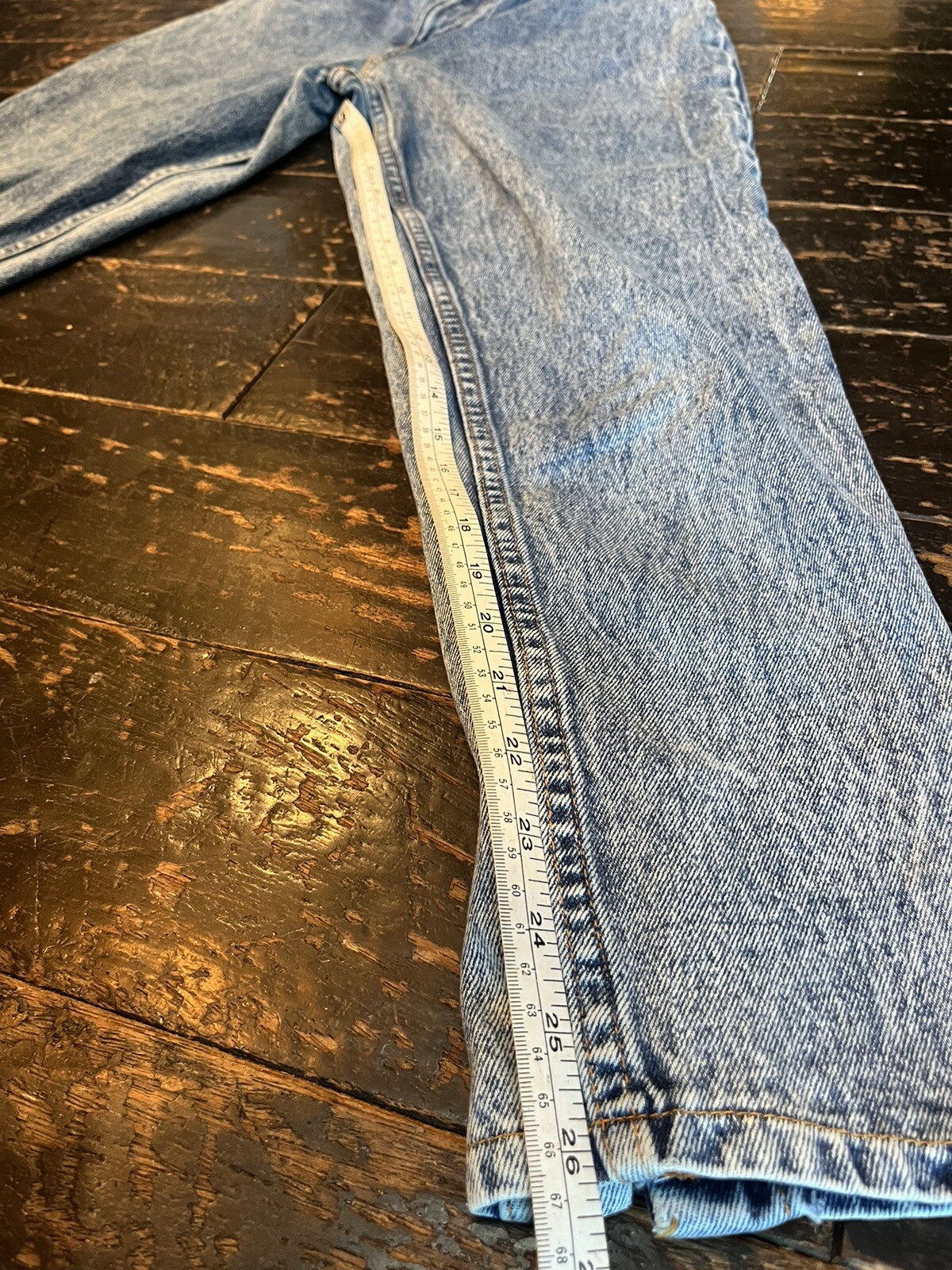 Vintage No Excuses Collection Women’s Light Wash Jeans W/ Buttons Size 11