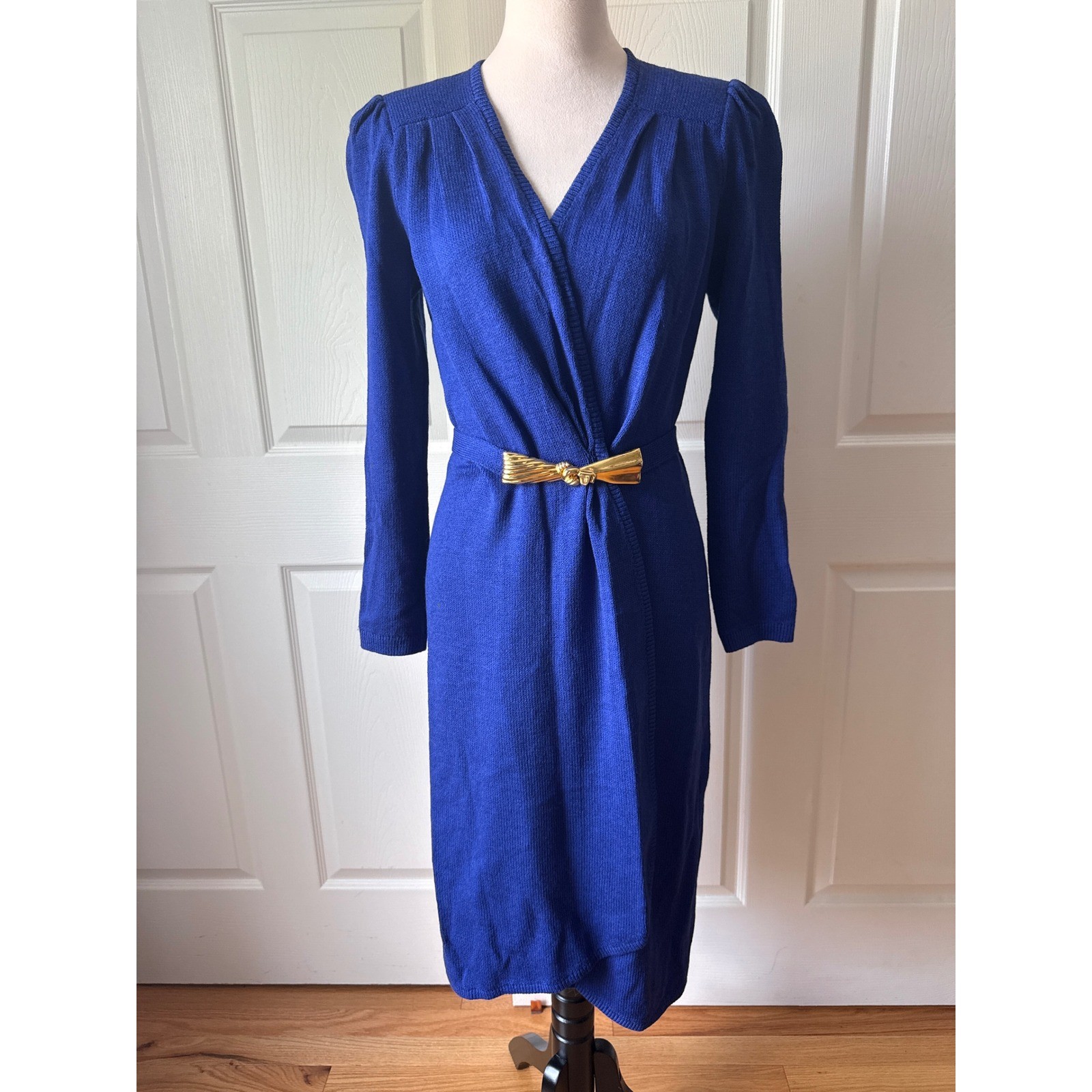 Vintage St. John Santana Knit Wrap Midi Dress Long Sleeve Gold Belt Est Size M