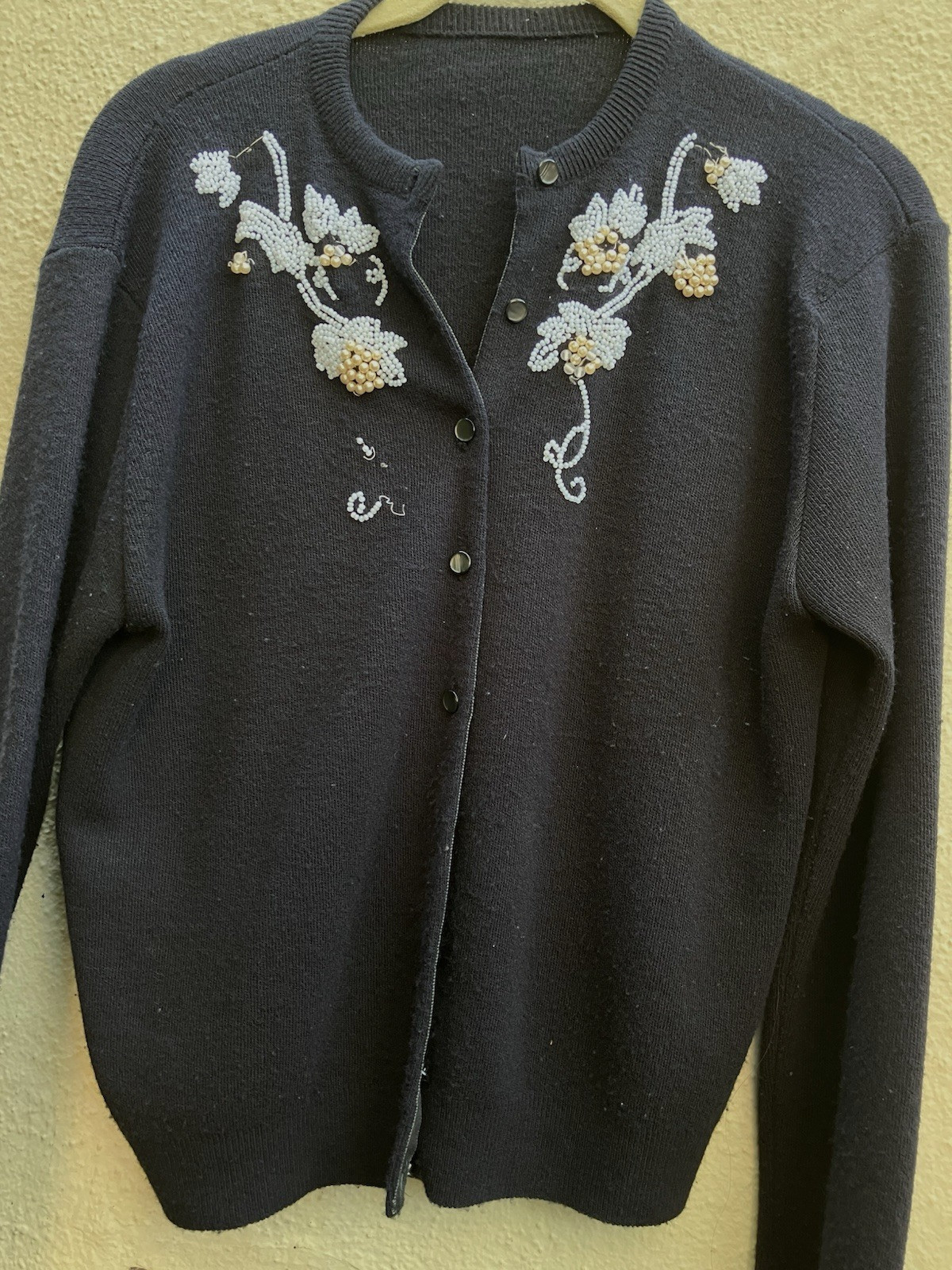 „AS IS” Vintage 50s Beaded Pearly Cardigan Sweater Black 21.5″ bust