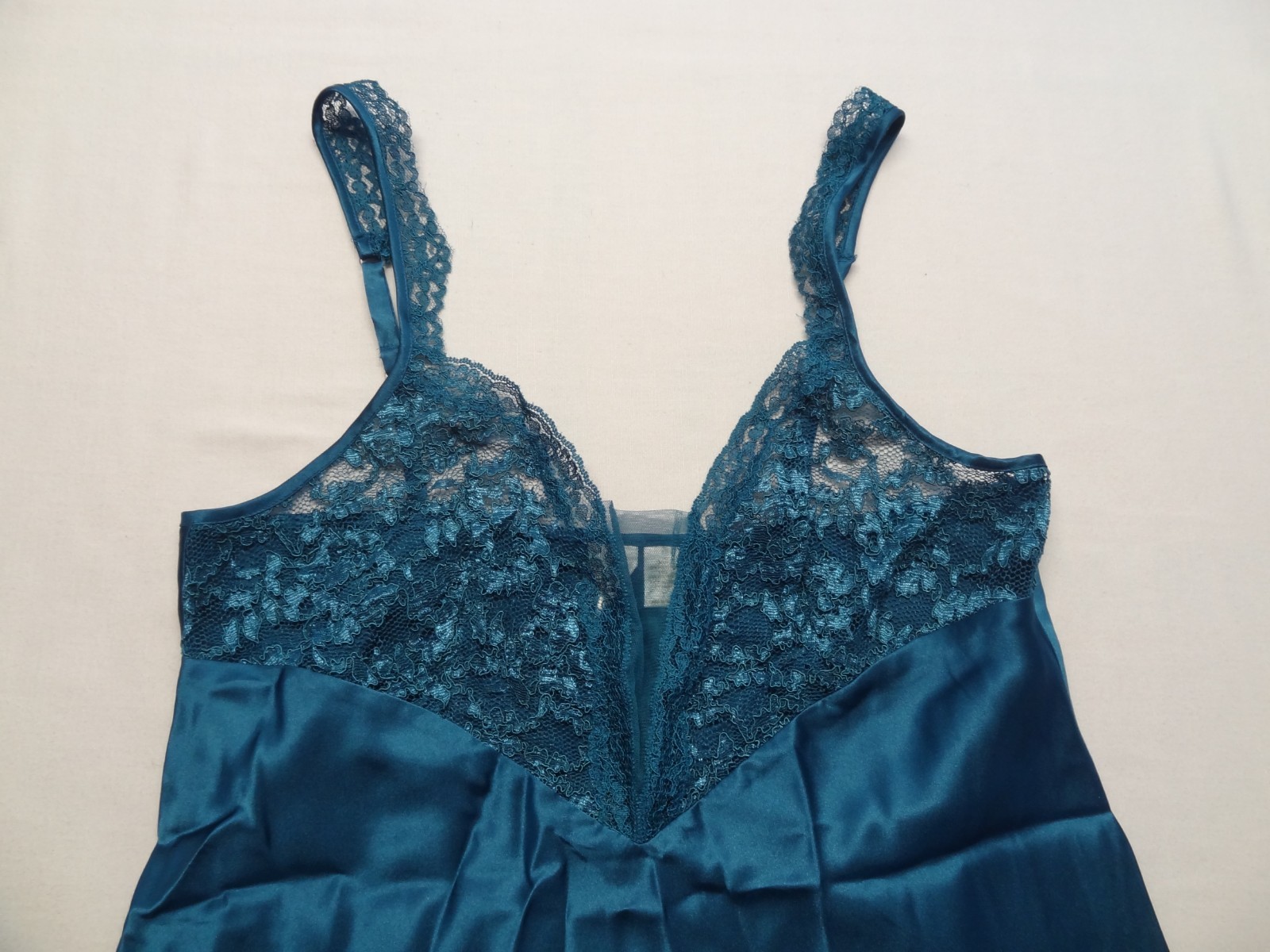 Victoria’s Secret VS L Gold Crown Label Satin Nightgown Lace High Slit 80s 90s