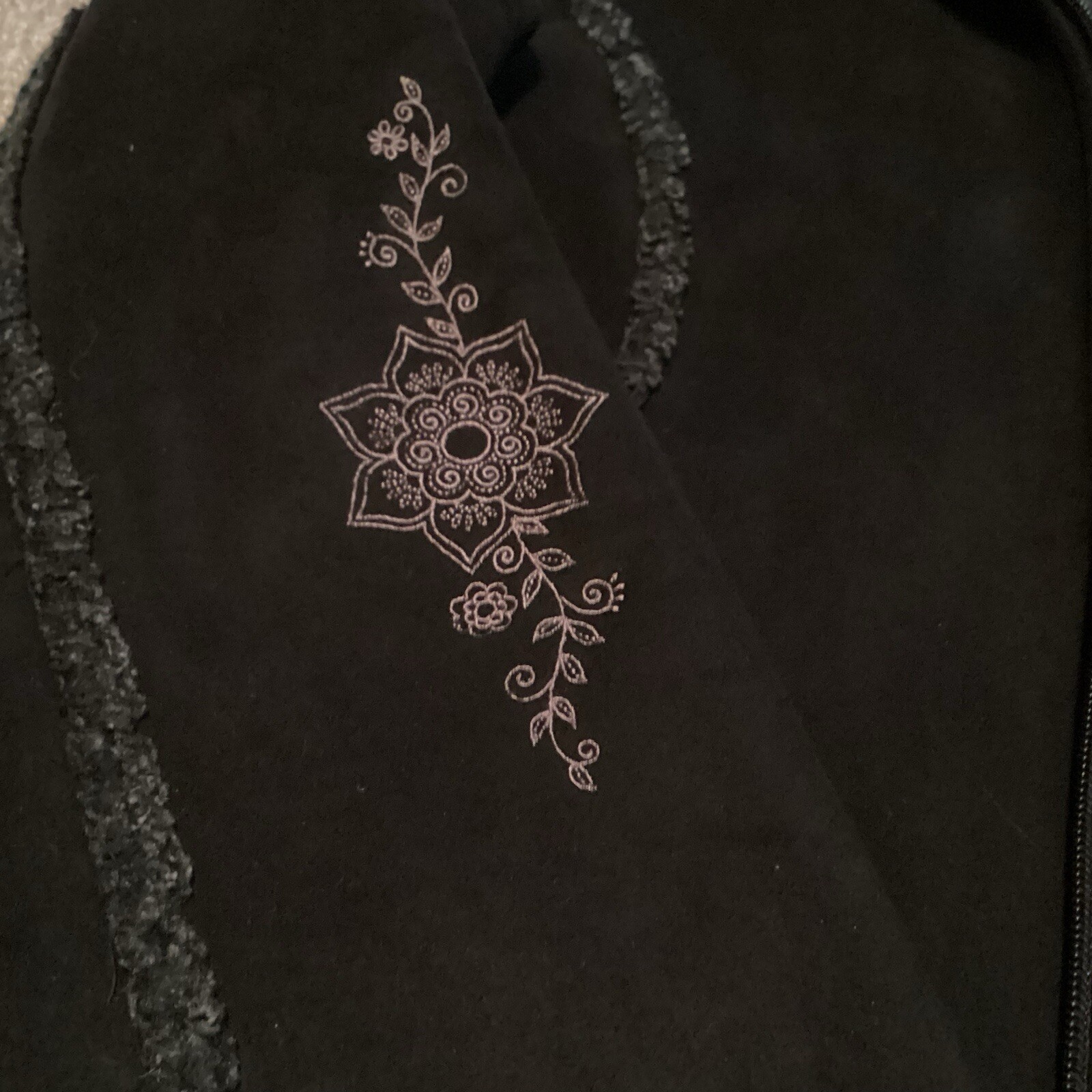 LL Bean Womens Y2K Faux Suede Sherpa Embroidered Floral Detail Medium VTG
