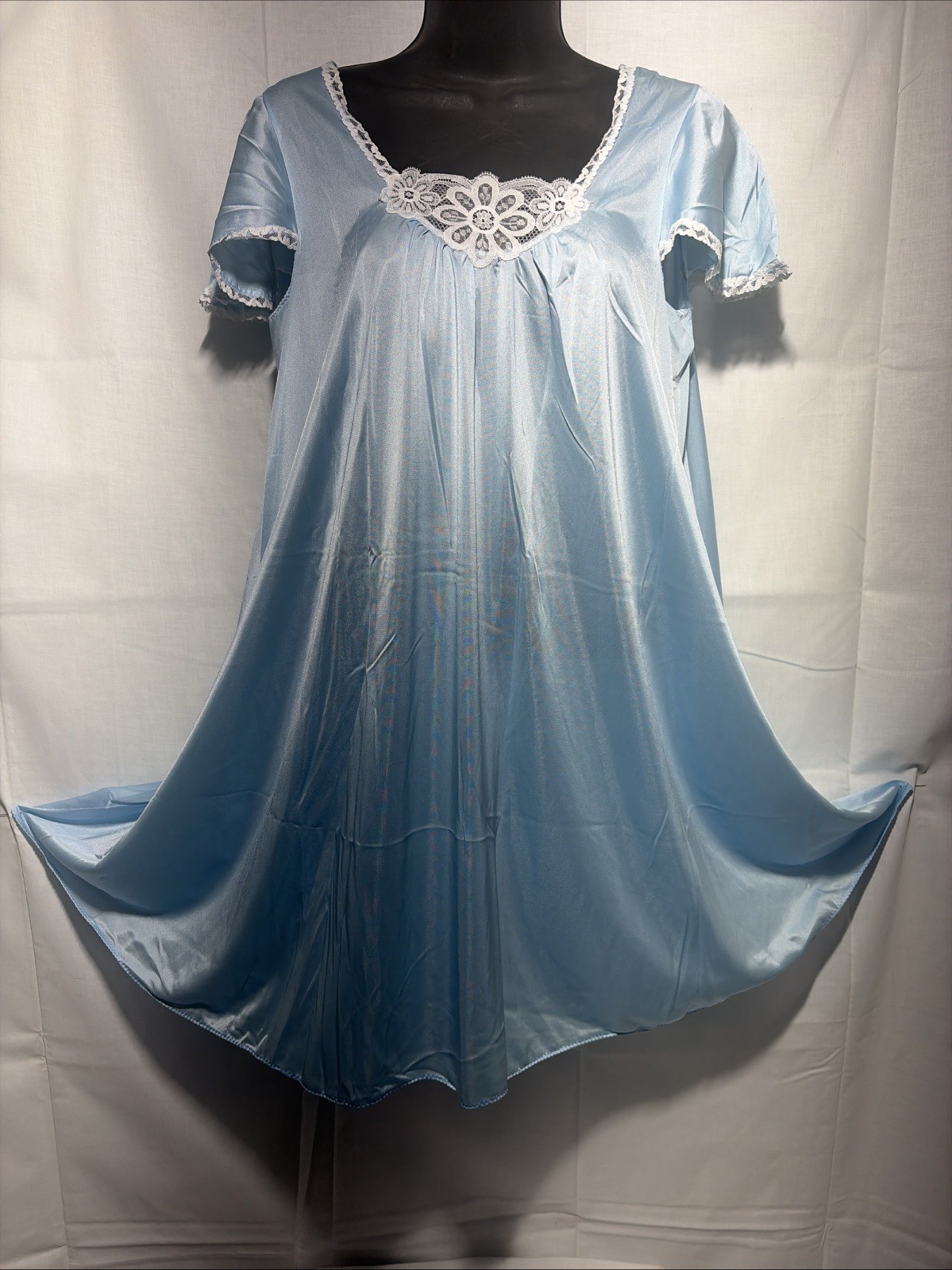 Vintage NOS Lorraine Sky Blue Silky Nylon Babydoll Lingerie Flower Lace Detail