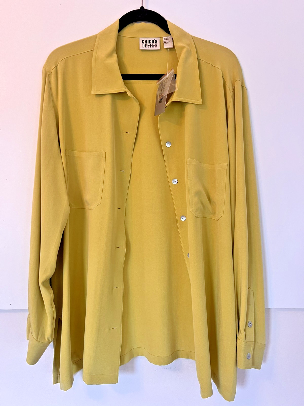 Vintage 90’s CHICO’S DESIGN Size 3 L Chartruese Green Shirt Blouse 100% Silk