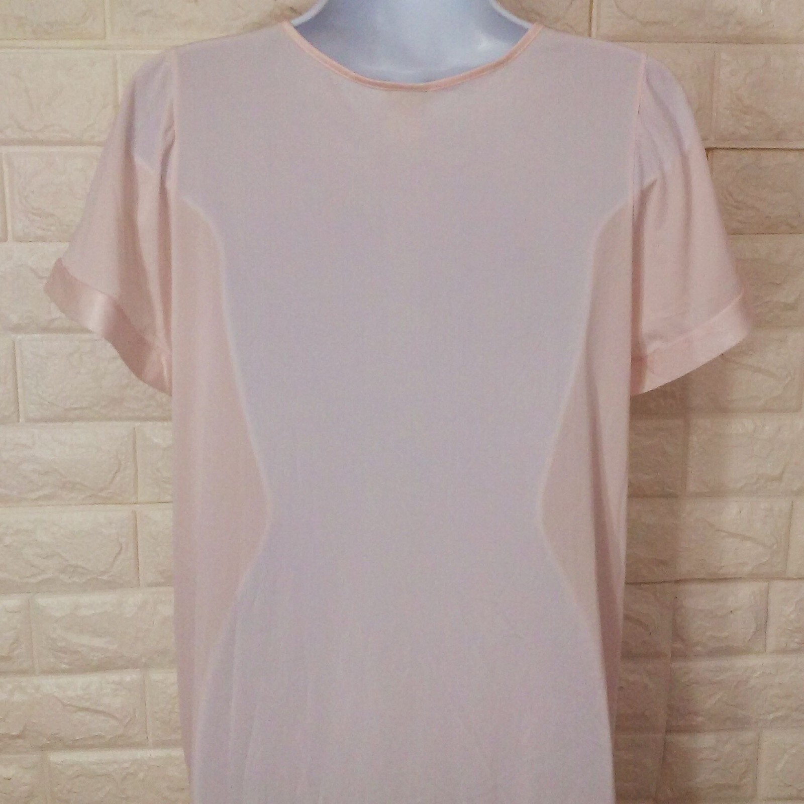 Vintage 80s Soft Moments Sleep Nightie -M Leaf Applique Bell Sleeves Vneck Pink