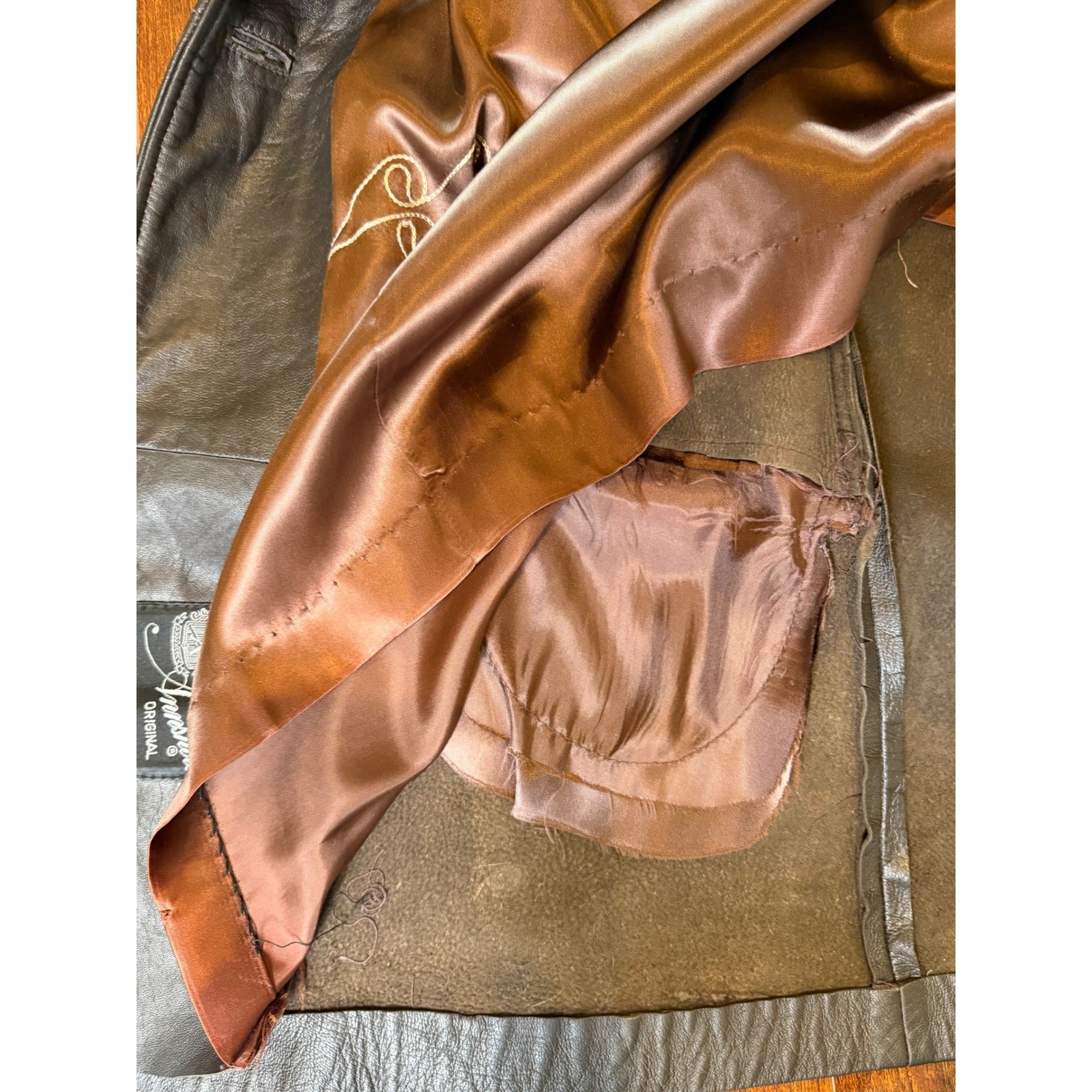 Vintage Brown Leather Trench Coat Fur Collar Belted ILGWU Made USA 60 70’s