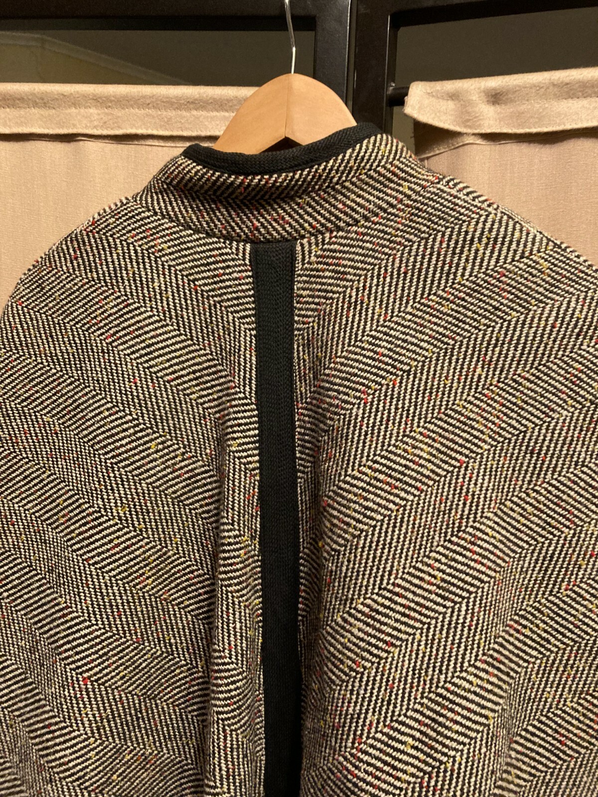 VTG Queen of the Capes Country Place 100% wool tweed herringbone lined caped