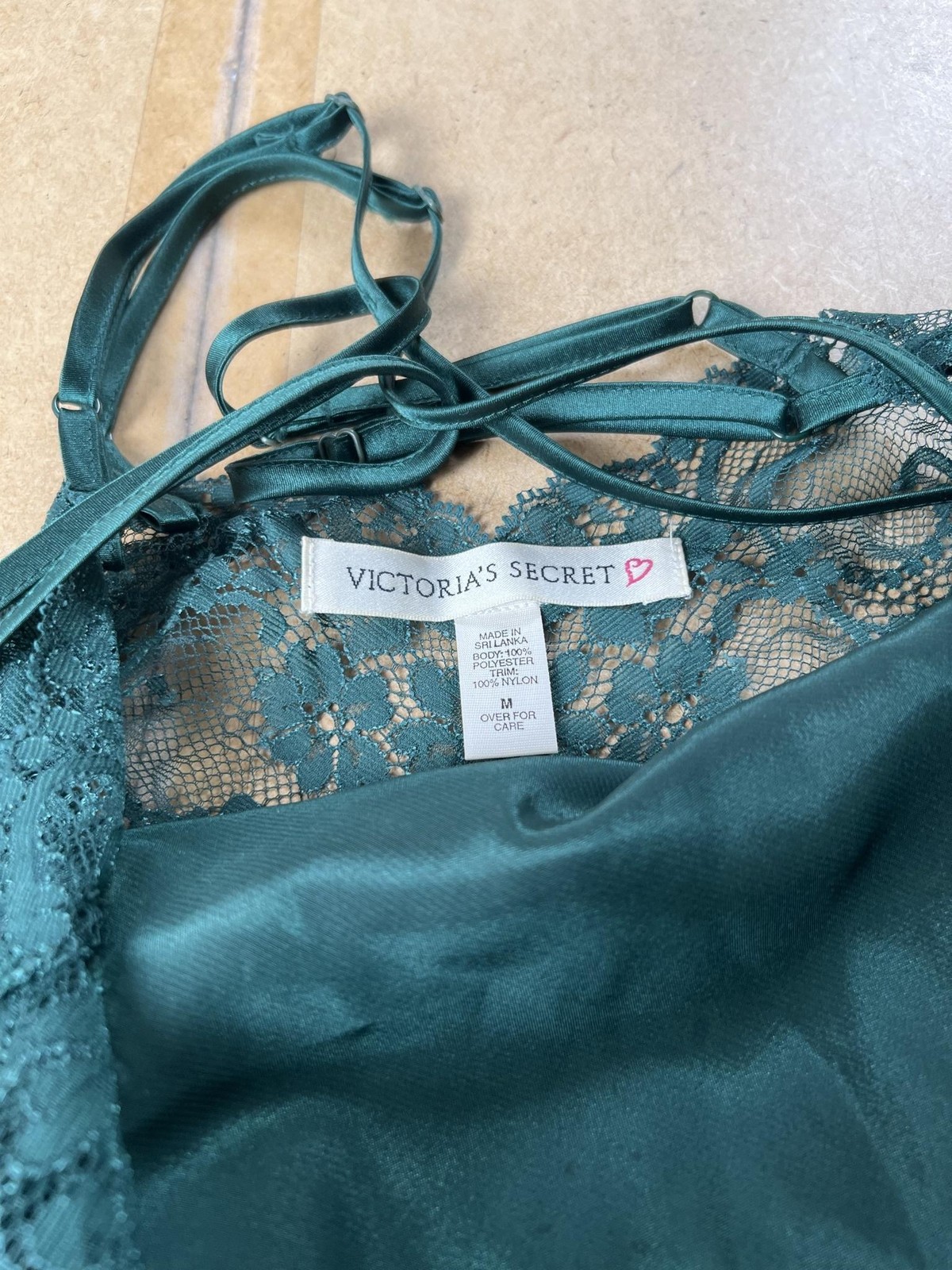 Victoria’s Secret Chemise Womens M Green Satin Lace Trim Nightgown Lingerie