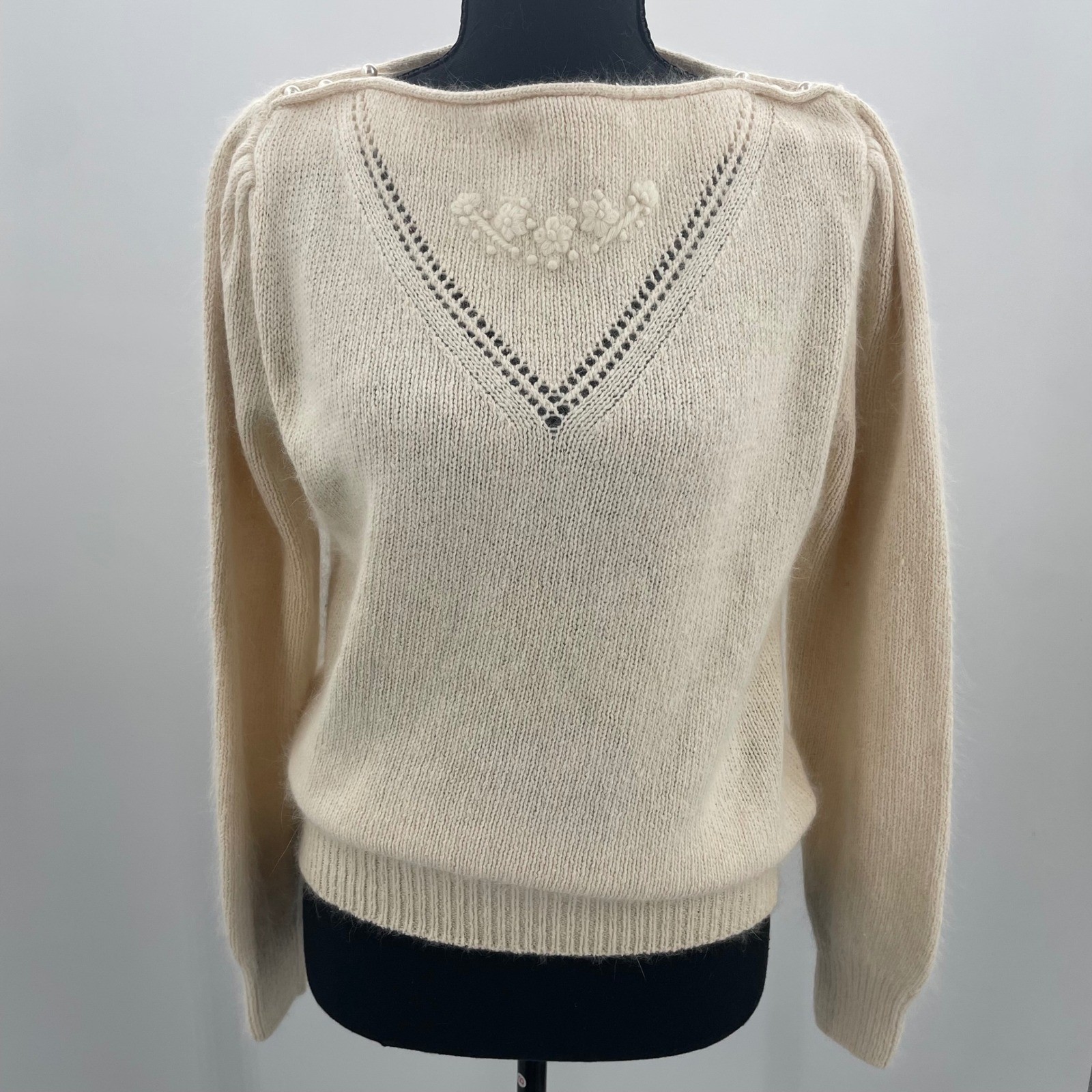 Vintage It’s Pure Gould Silk Angora Lambswool Sweater Cream Floral Pearl Large