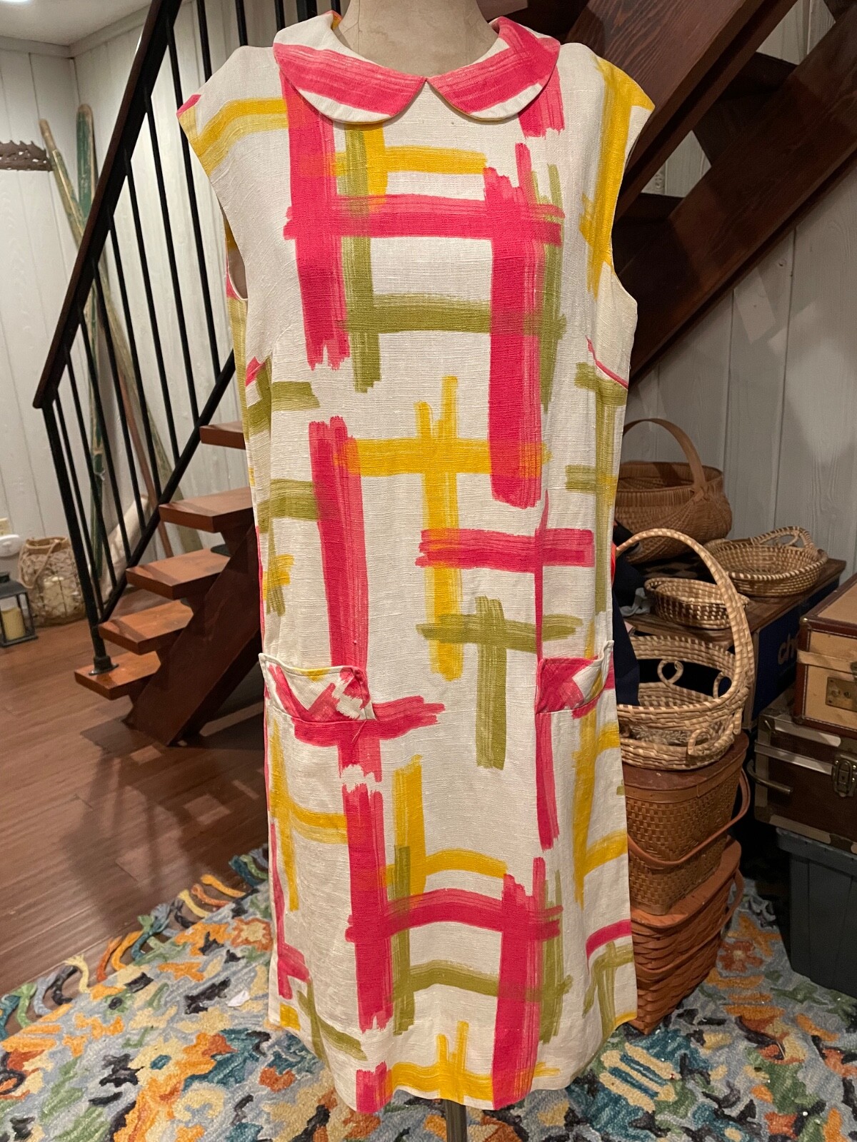 Vintage McMULLEN LINEN SHIFT DRESS ABSTRACT PATTERN WONDERFUL 1970s VIBE