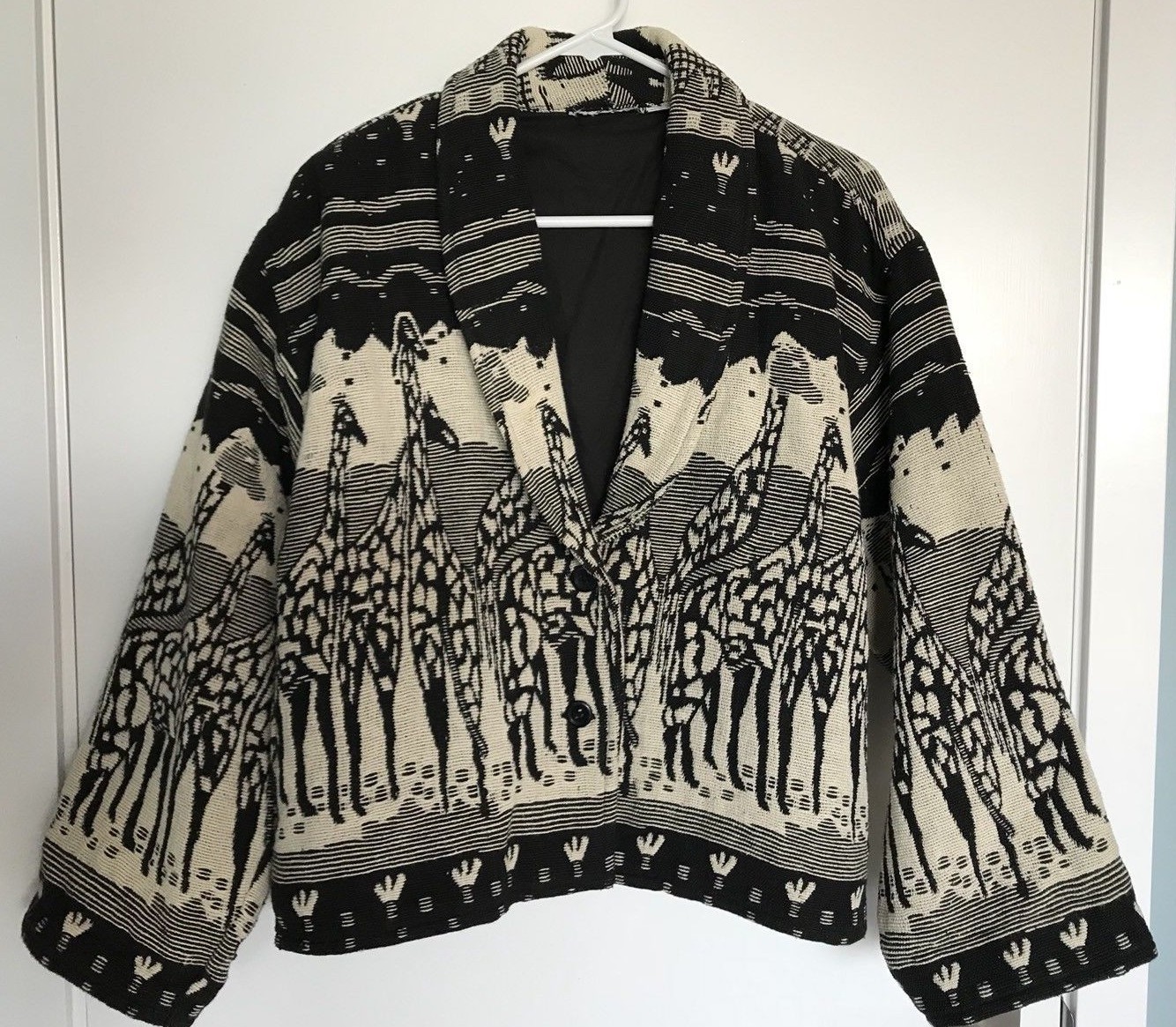 TAPESTRY GIRAFFE MOTIF 80s 90s Retro Vintage Woven Cropped Western Jacket India