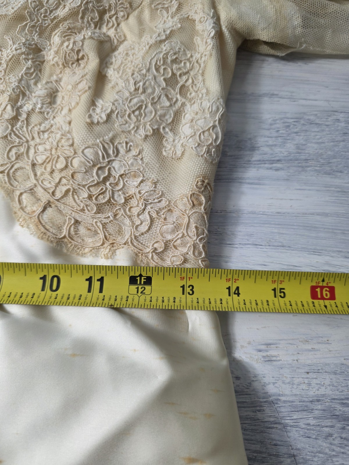 Vintage 1940s Bride Small Slipper Satin & Lace Wedding Dress Cathedral Train 40s