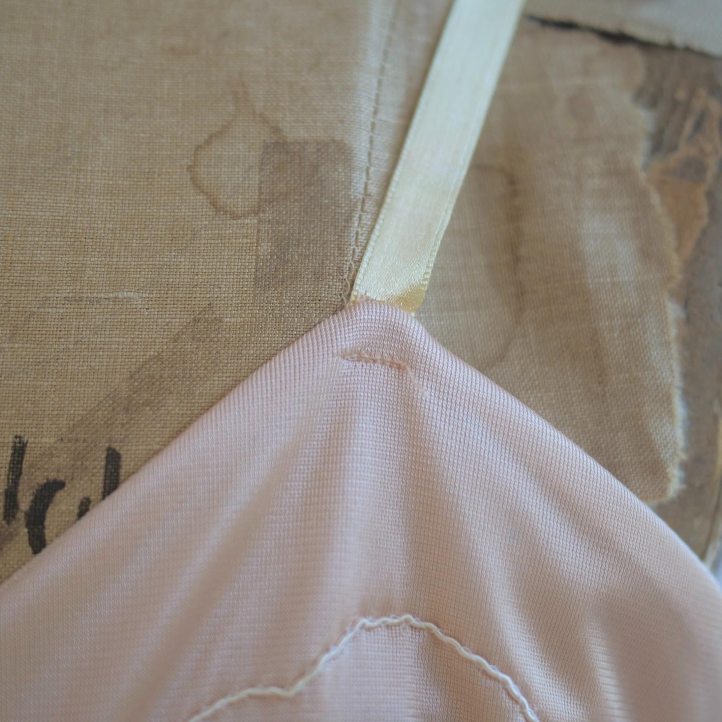 vtg WONDER MAID Nude Nylon Full Slip Dress Scalloped Embroidery USA Mod 36 M/L