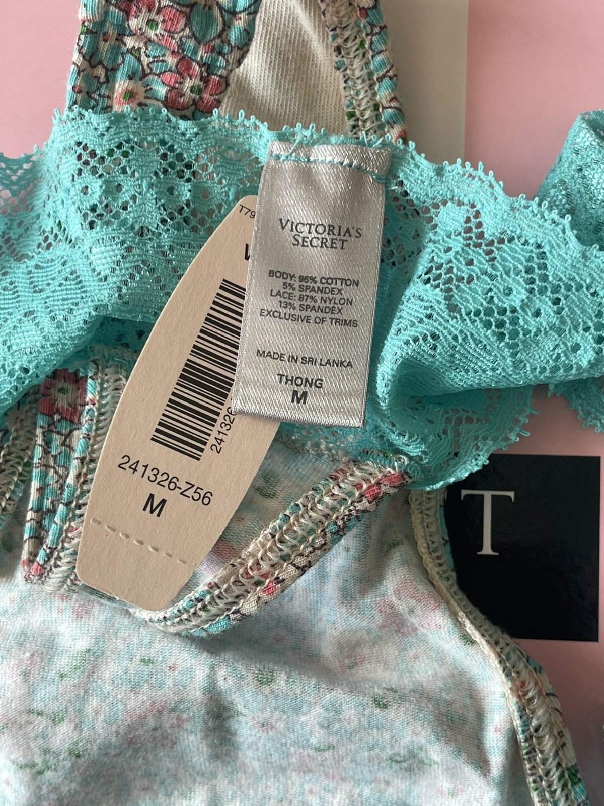 NWT VTG 2009 Victoria’s Secret Low-Rise Thong, Lace Waist. Aqua/Floral Medium