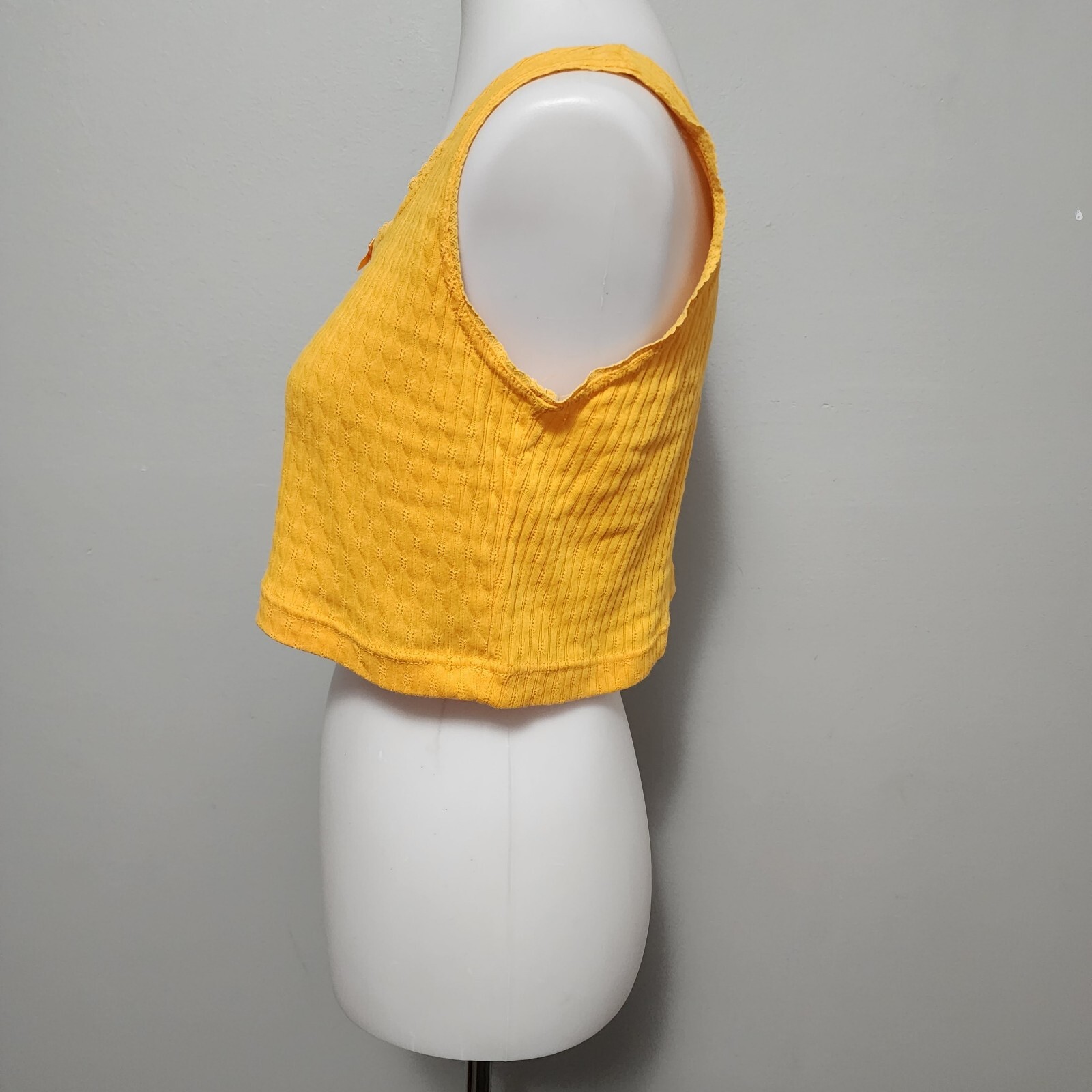 Vintage Romantic Expressions 90s Marigold Pointelle Cropped Tank Top Size Large