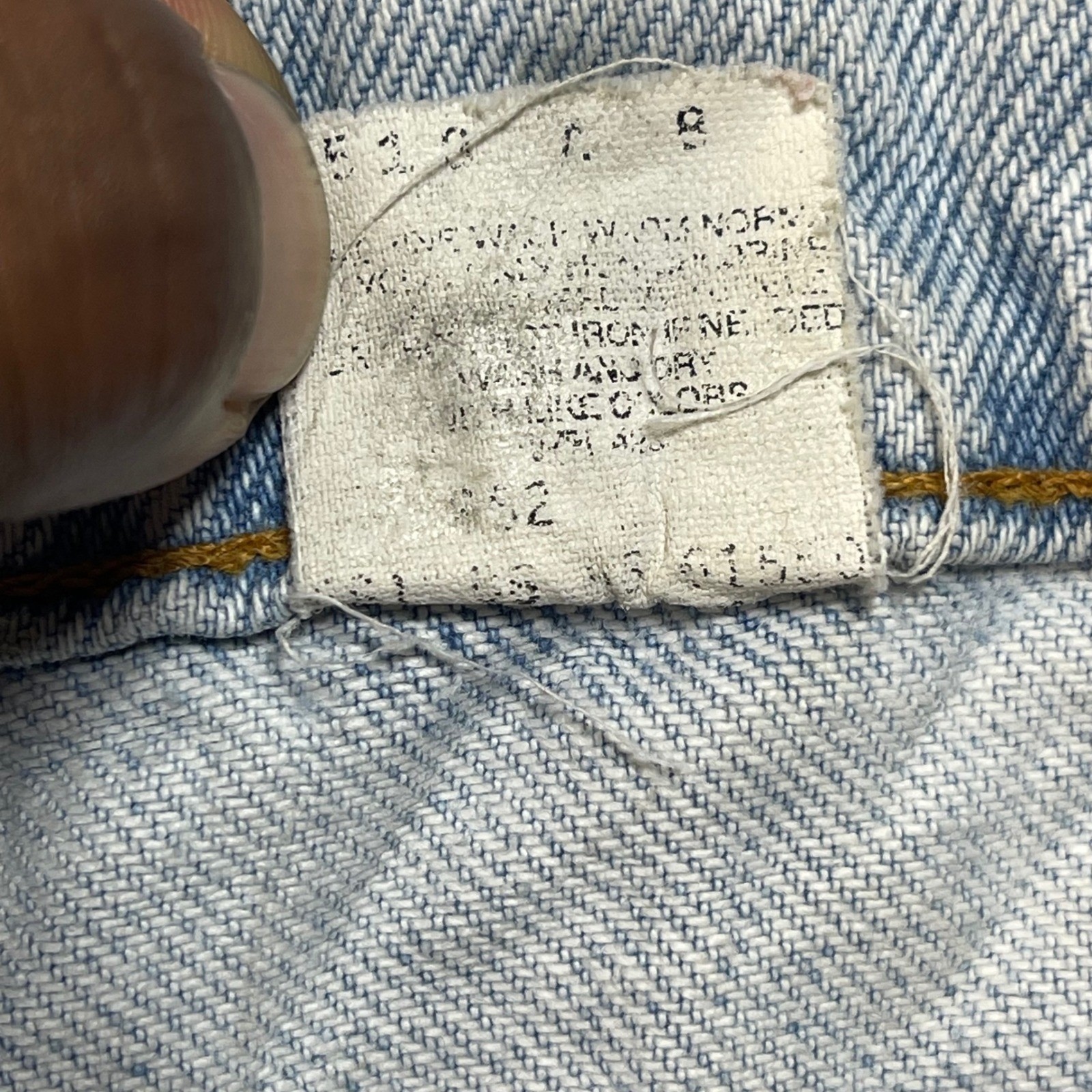 Vintage Levis 9922 Orange Tab Womens 36×30 USA Made Light Wash Tapered Mom Jeans