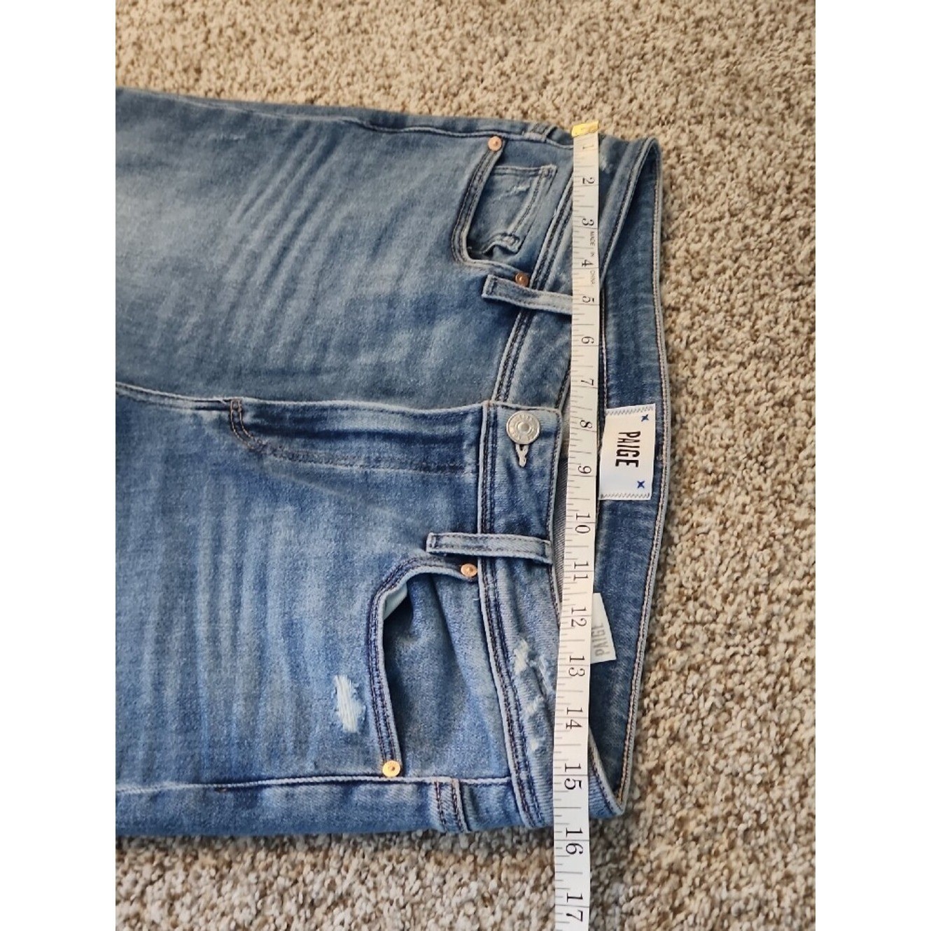 ☀️Anthropologie PAIGE Medium Flare Jeans. 29 Y2K high-waisted FREY Hem Soft ✨️