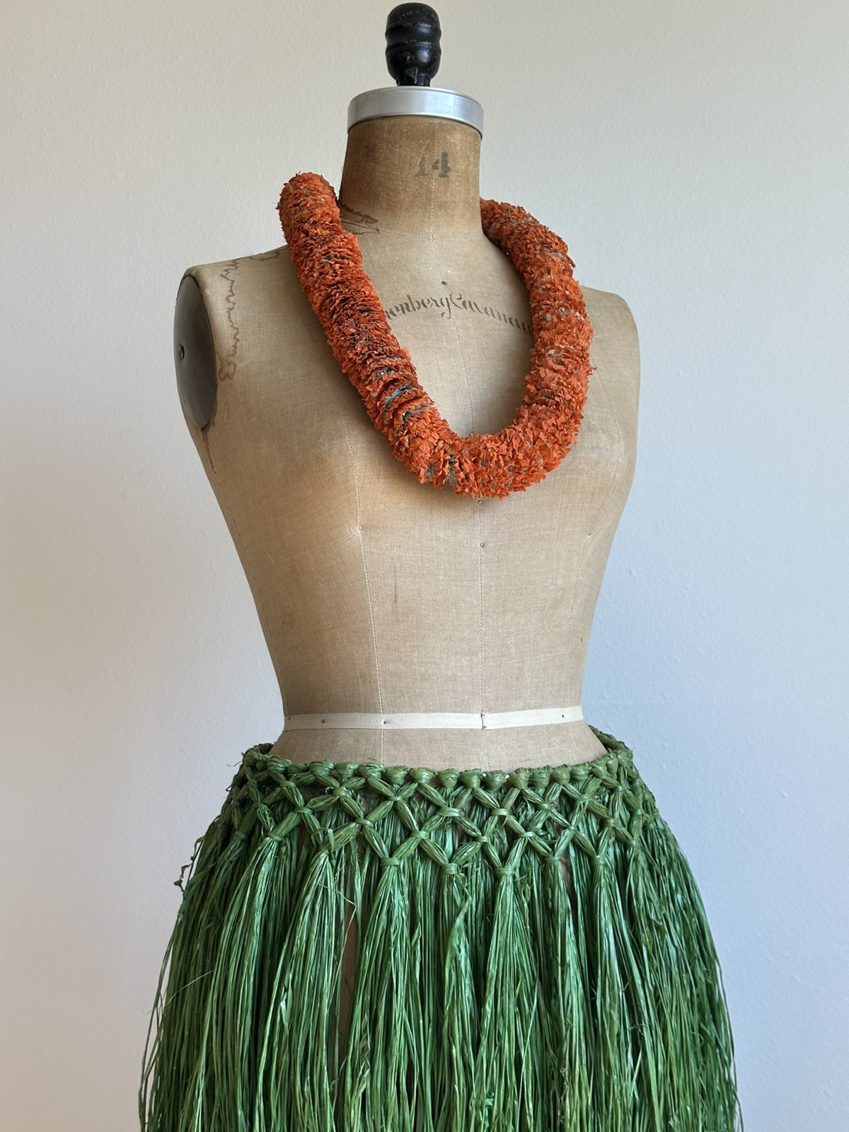 Vintage 1940s 50s Polynesian Hawaiian Performance Skirt Set Burlesque Lei as is