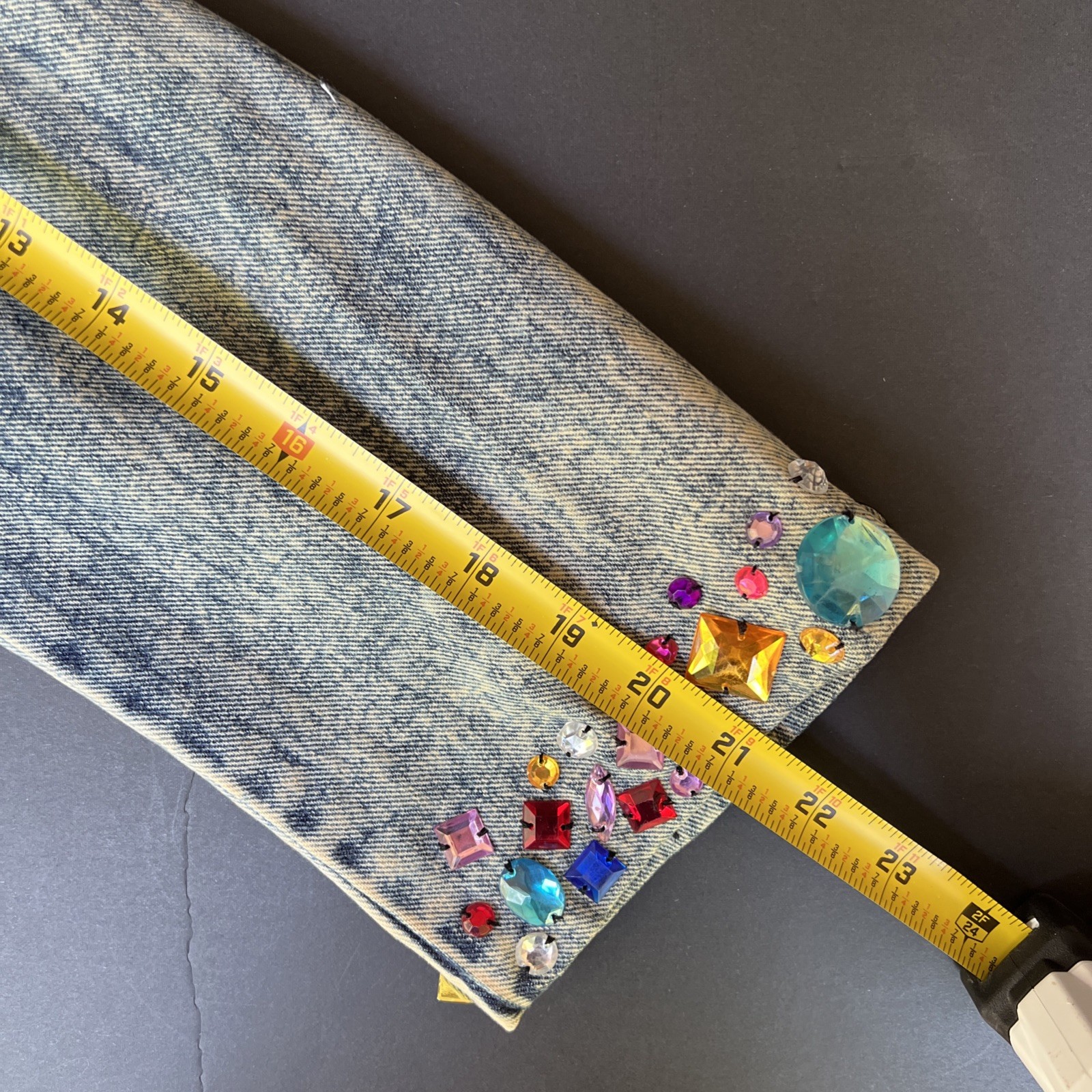 Vtg 80’s Acid Wash Denim Jacket Embellished Colorful Stones Women’s Sz M or L?