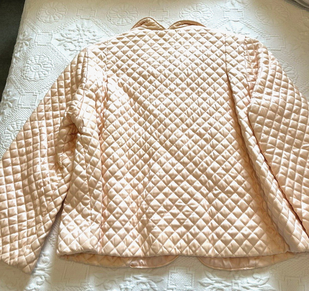 VTG 50s 60s Barbizon PEACH WOMENS Quilted Rayon Bed Jacket SZ 12 3/4 Sleeve