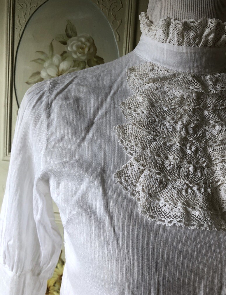 VTG VICTORIAN STYLE ANTIQUE? WHITE 100% COTTON BLOUSE TOP PUFF SLEEVES LACE EUC