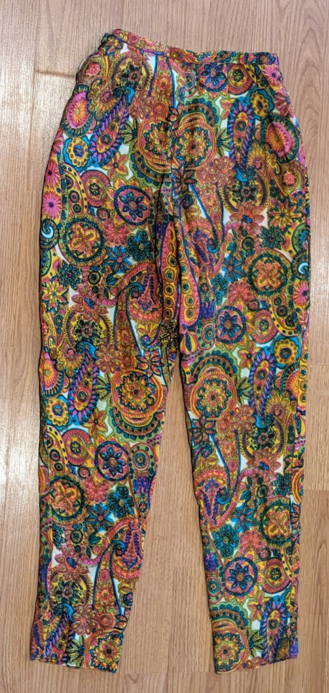 Vintage Women’s Sportempos Paisley Pants – XS? (26″ inseam) READ DESCRIPTION