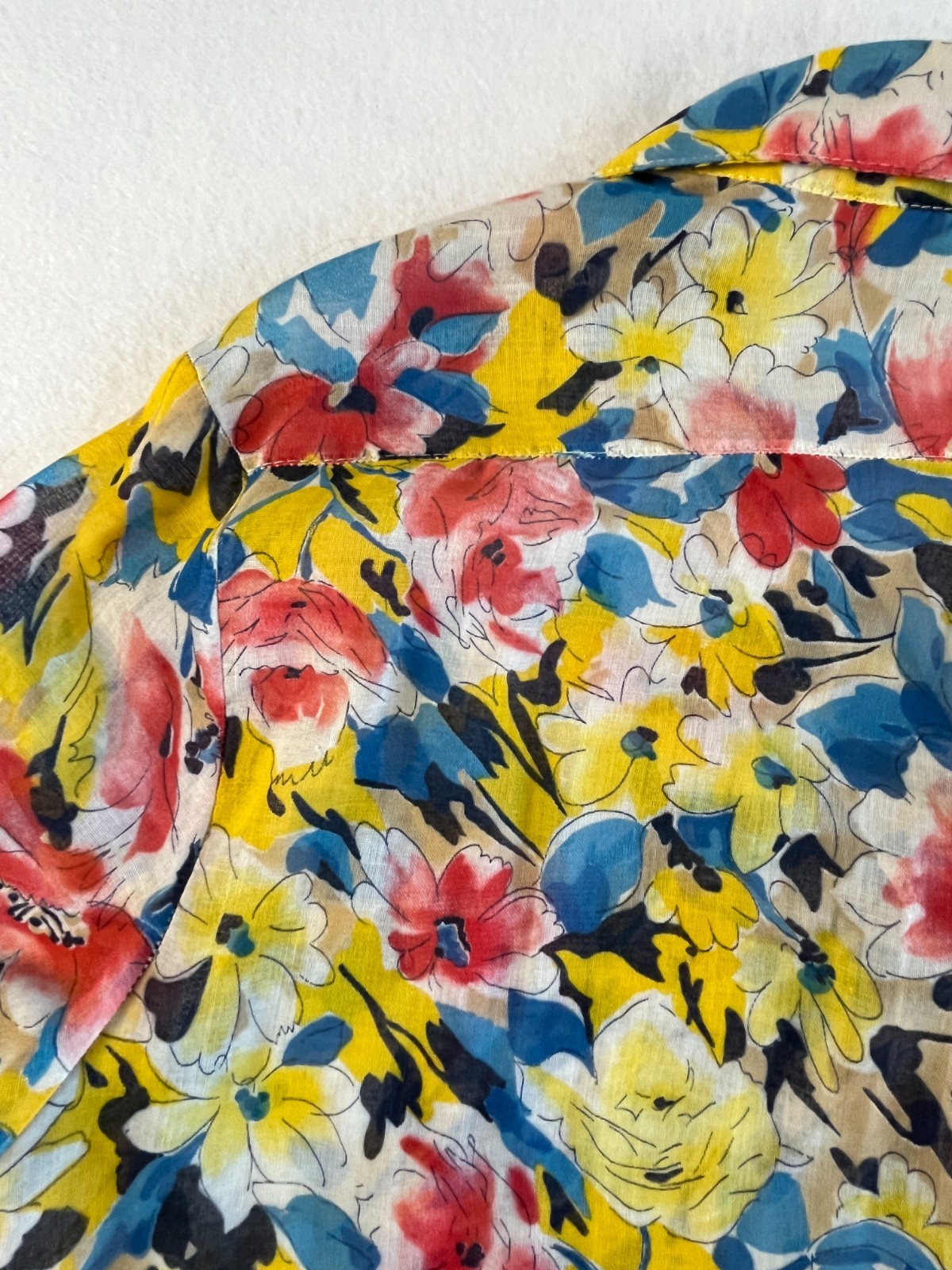 Vintage 80s Watercolor Floral Shirt Womens 12 M Ship’n Shore Lightweight Button